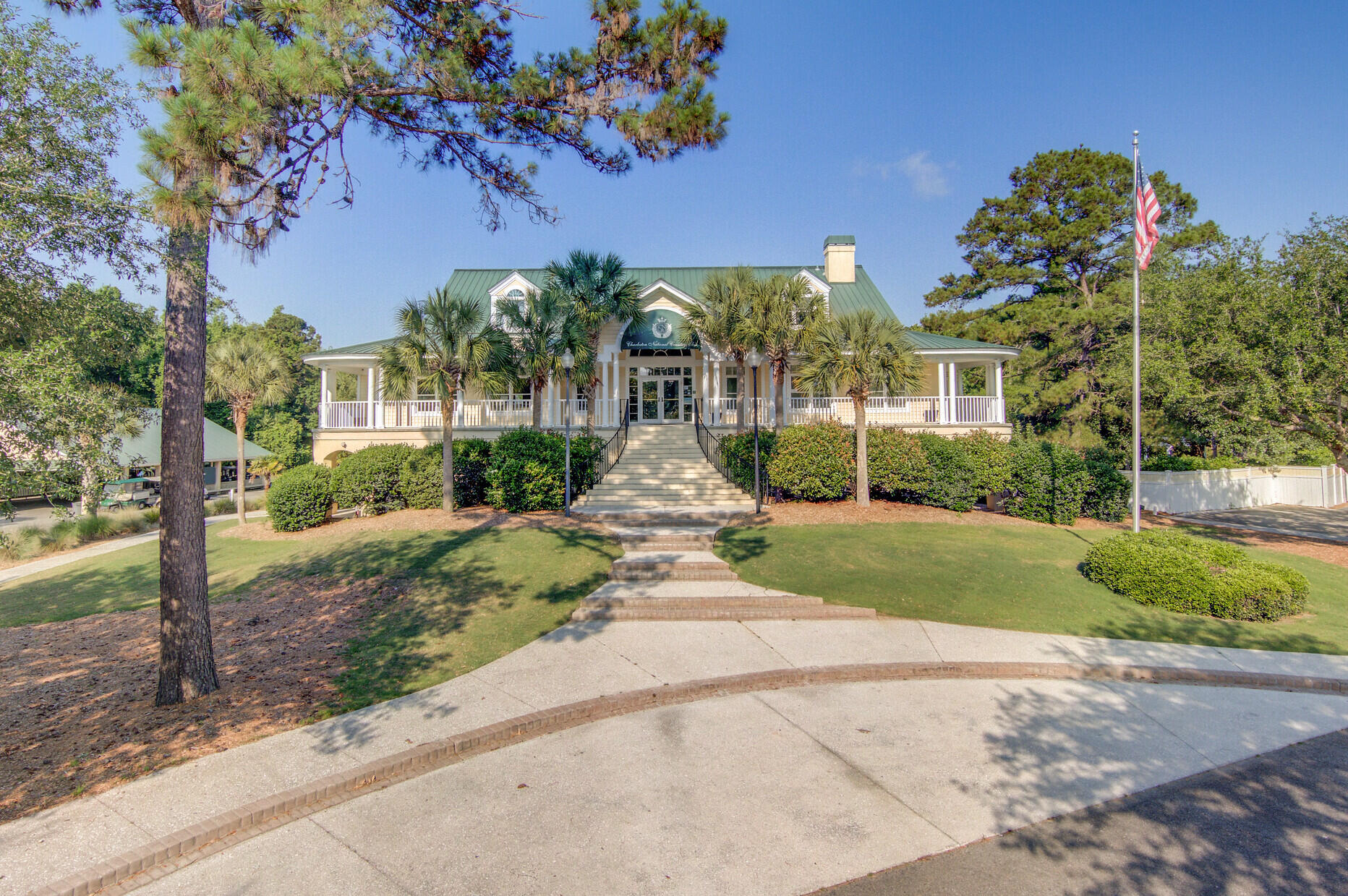 2516 Charter Oaks Drive