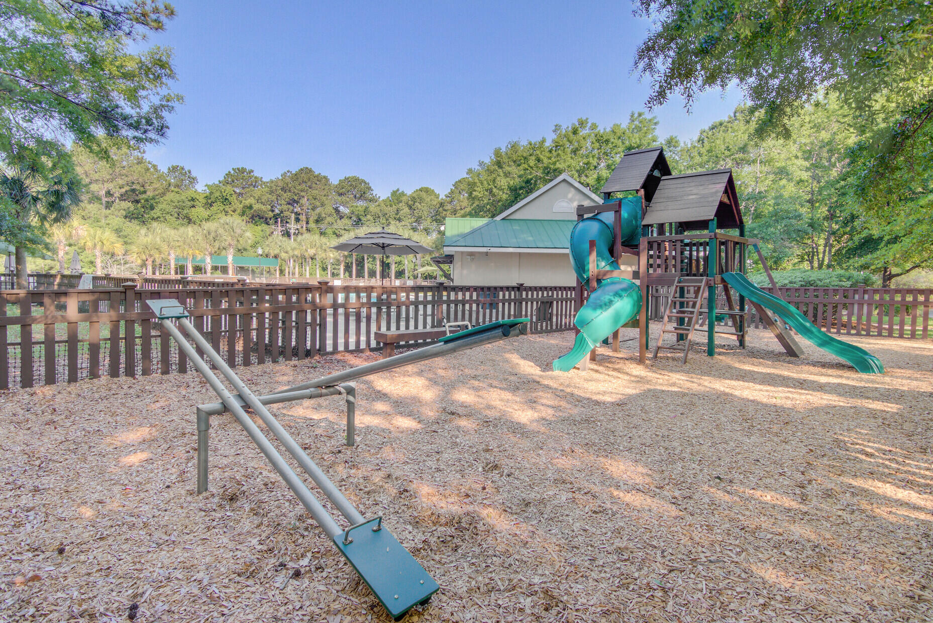 2516 Charter Oaks Drive