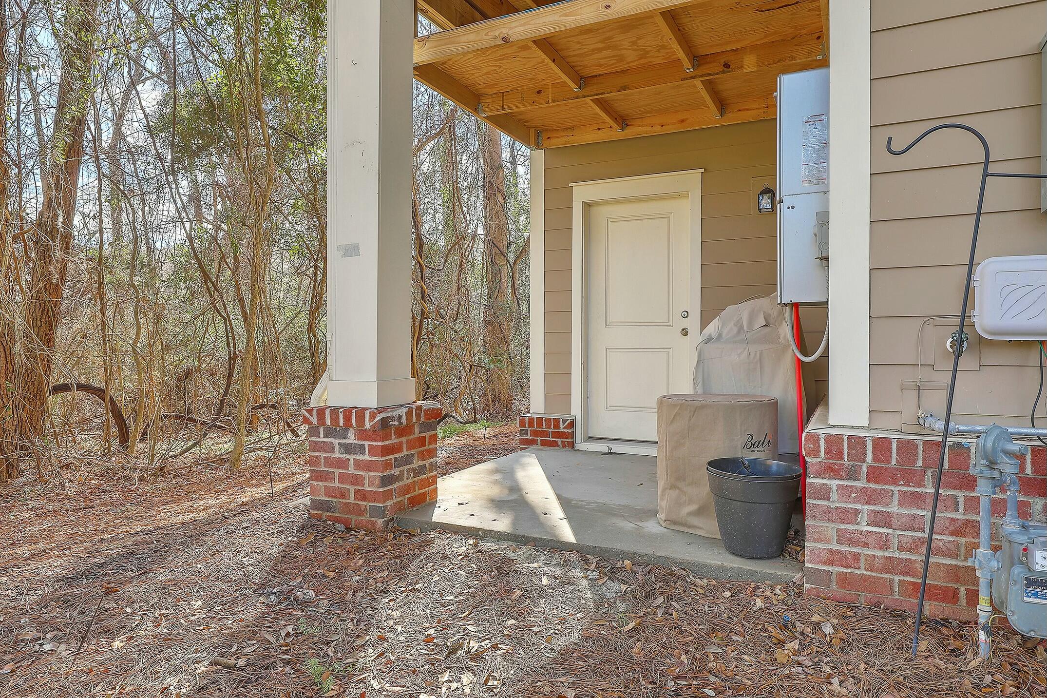 1204 Dingle Road