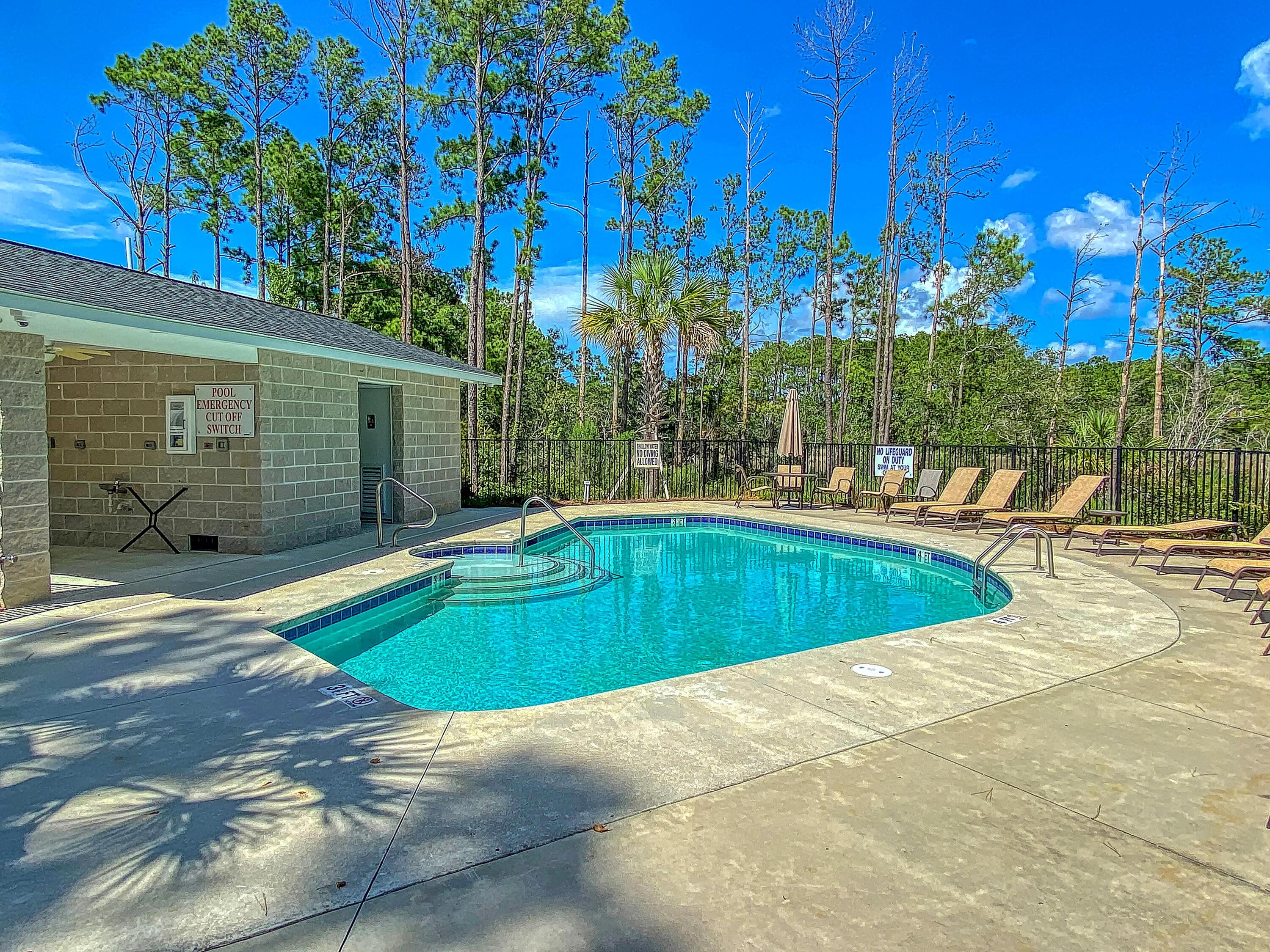 524 Amalie Farms Drive