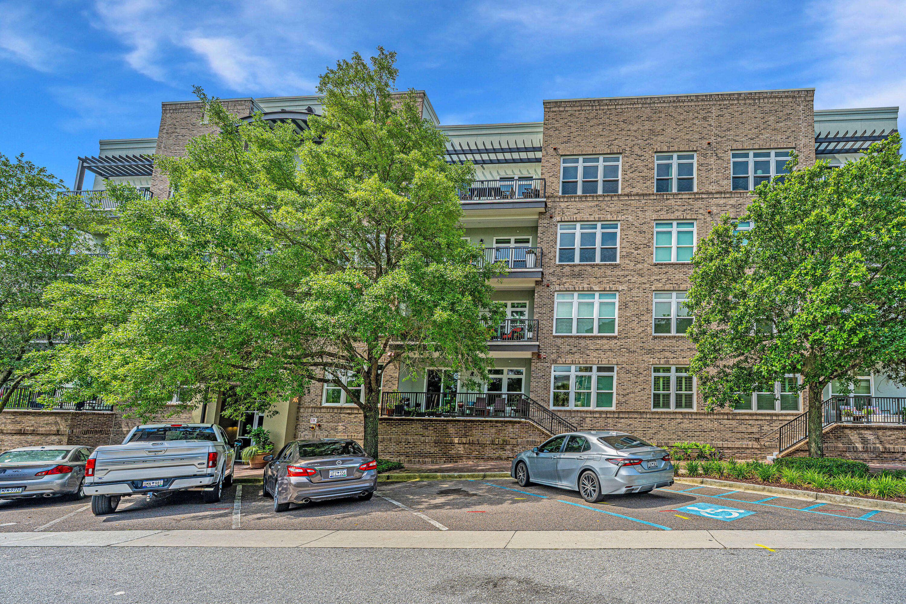 145 Pier View Street # 214