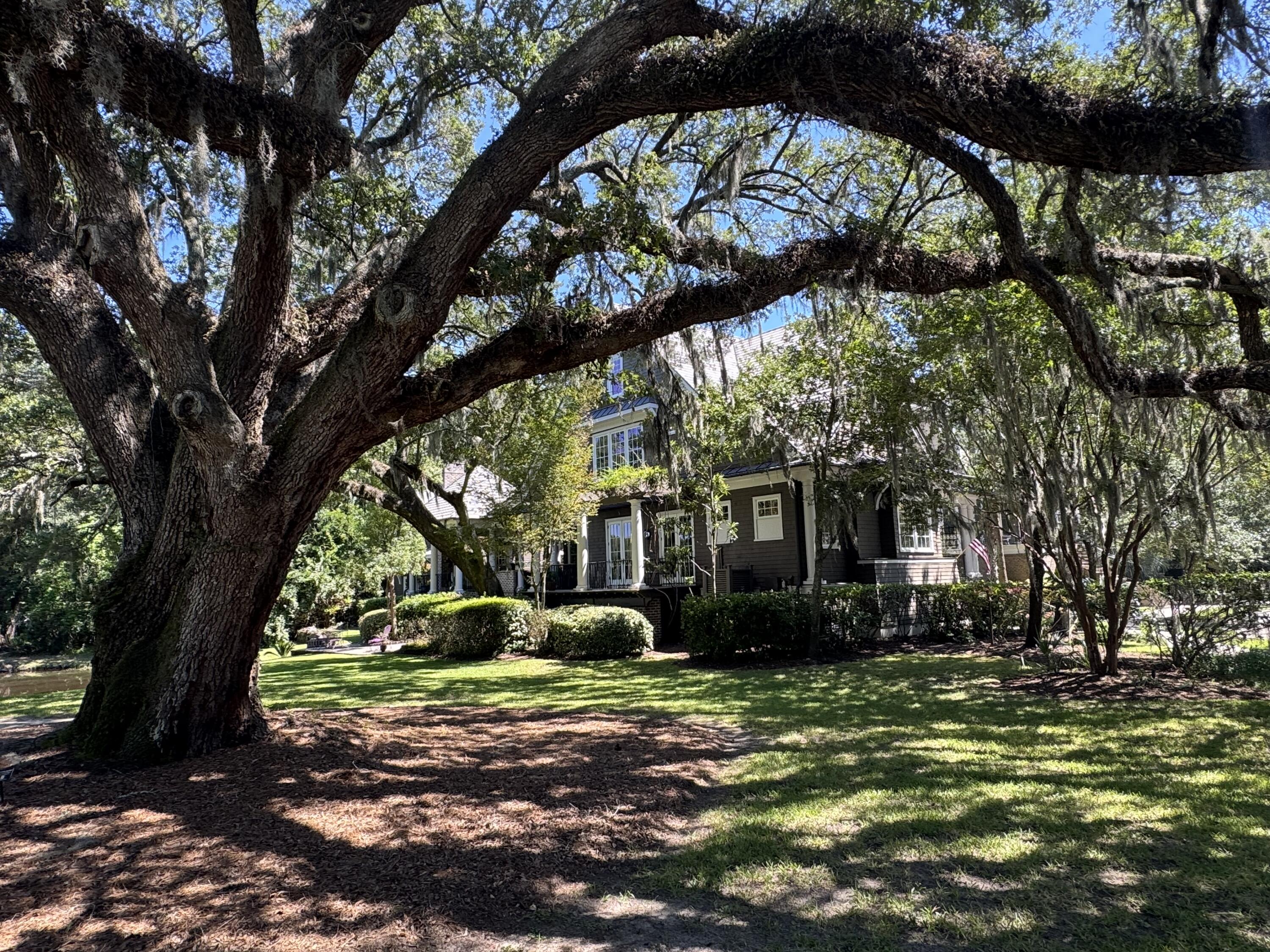 290 Delahow Street