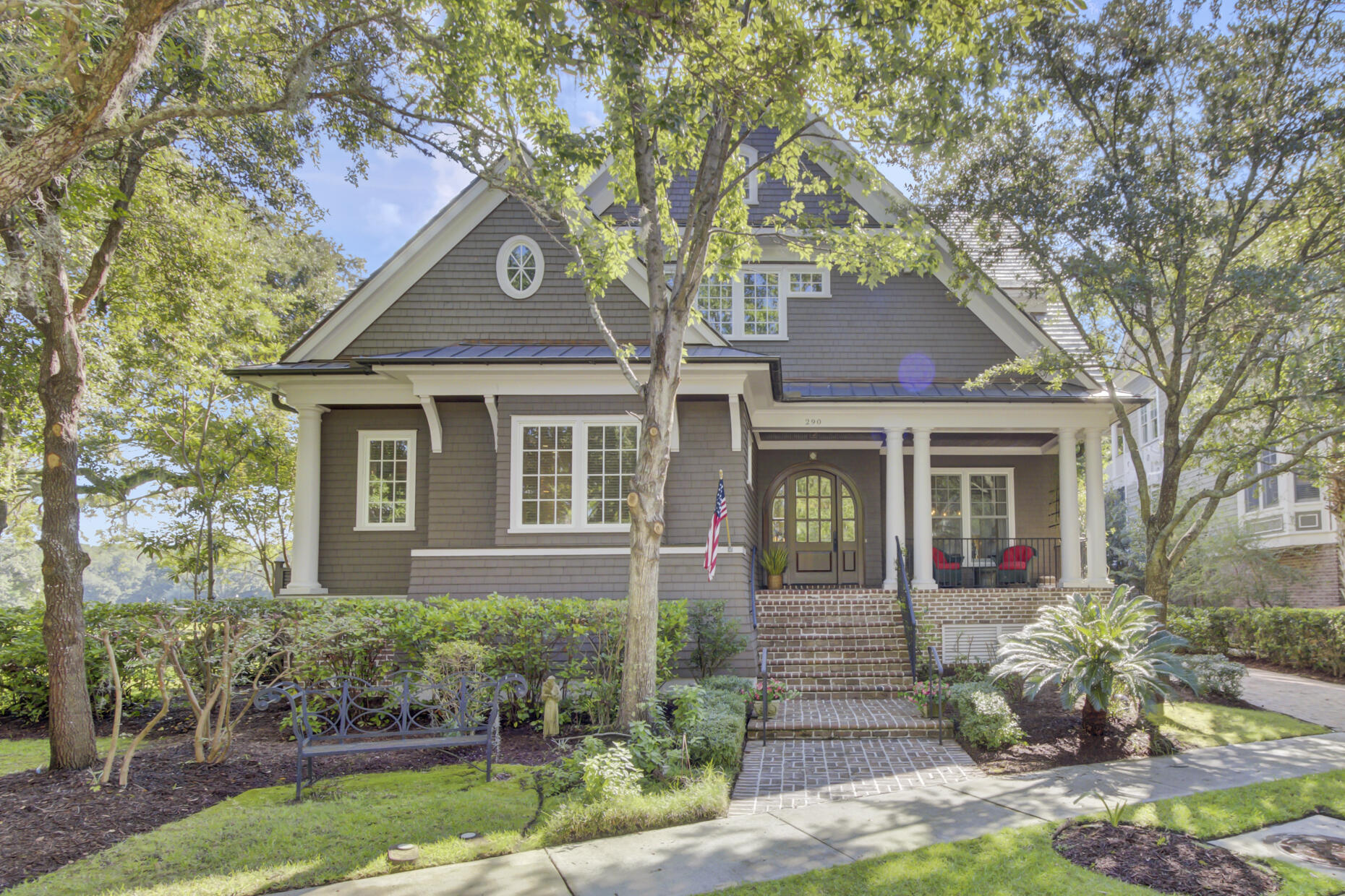 290 Delahow Street