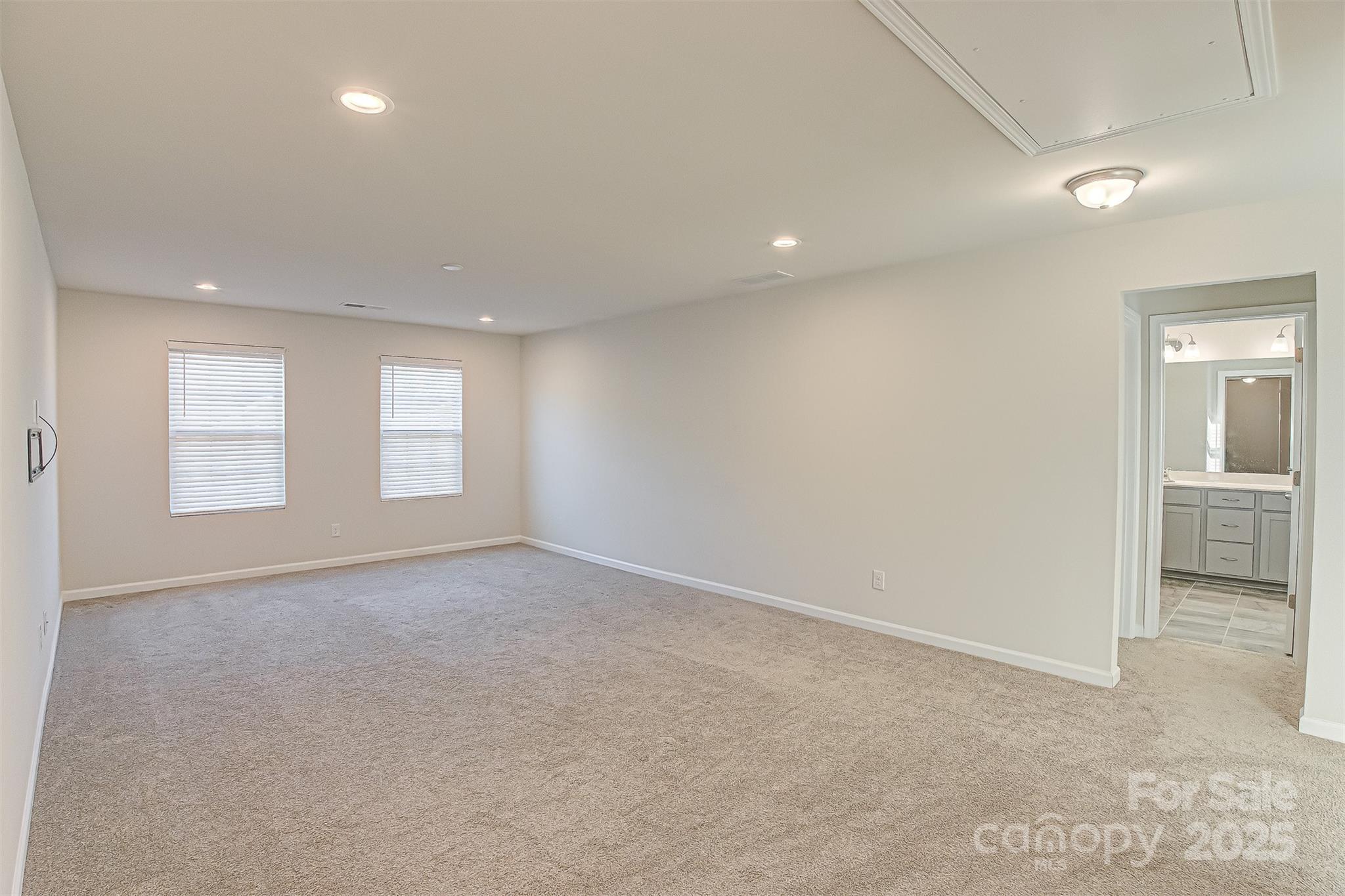 17030 Carolina Pine Row