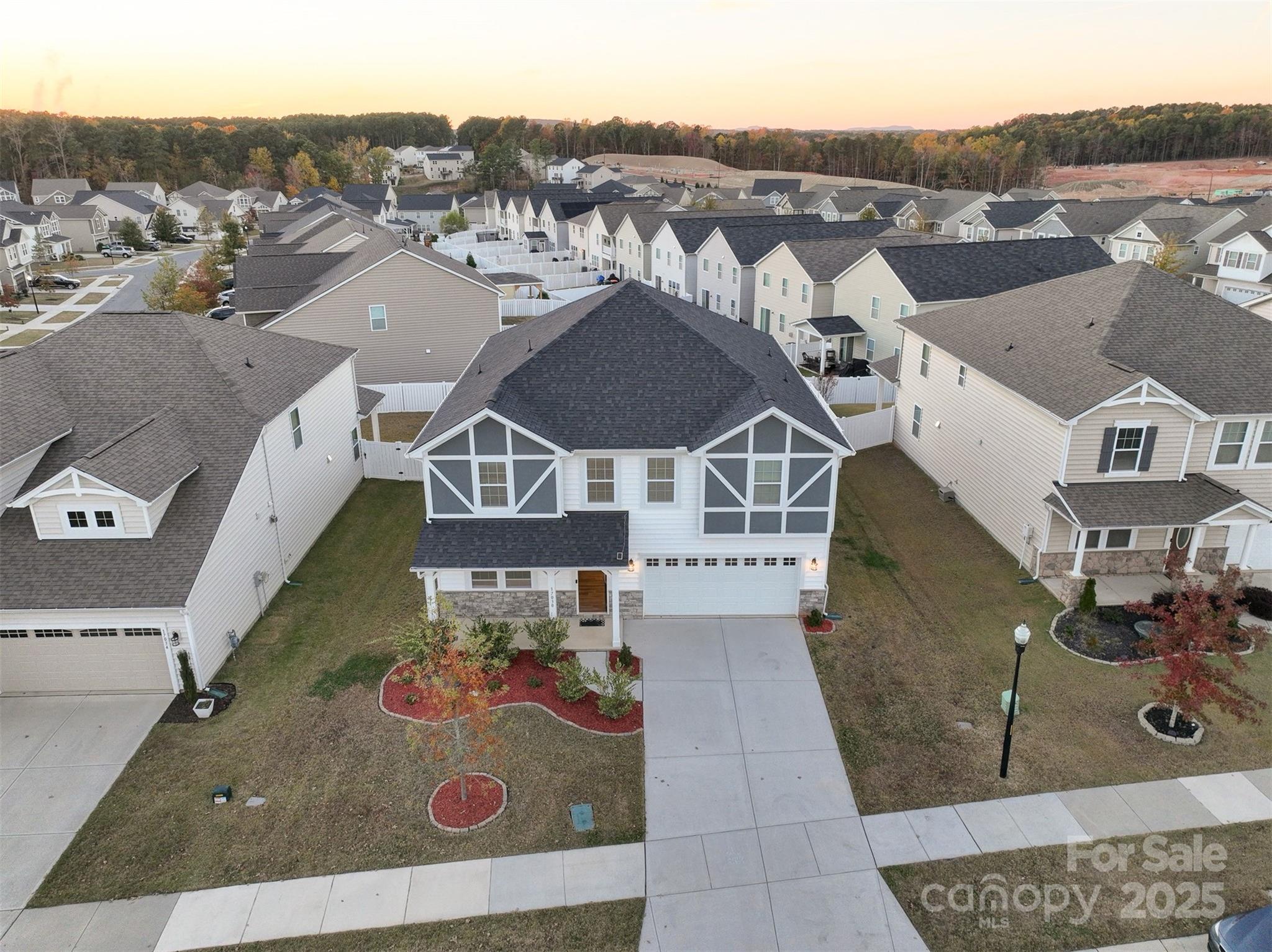 17030 Carolina Pine Row