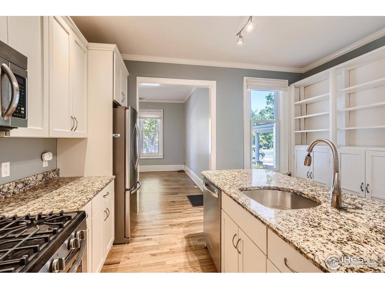 1714 Pine St A and B