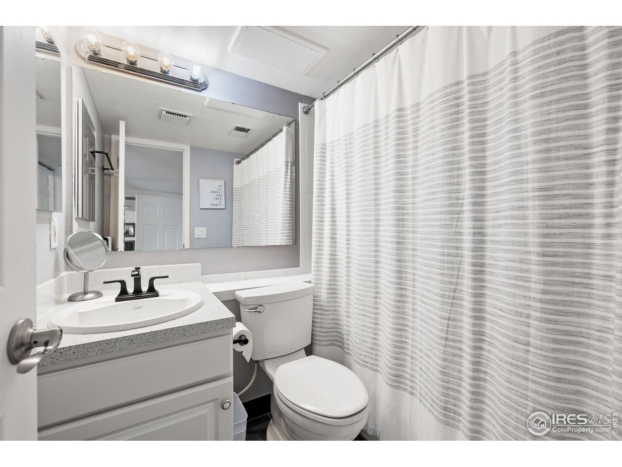 1095 Tantra Park Cir