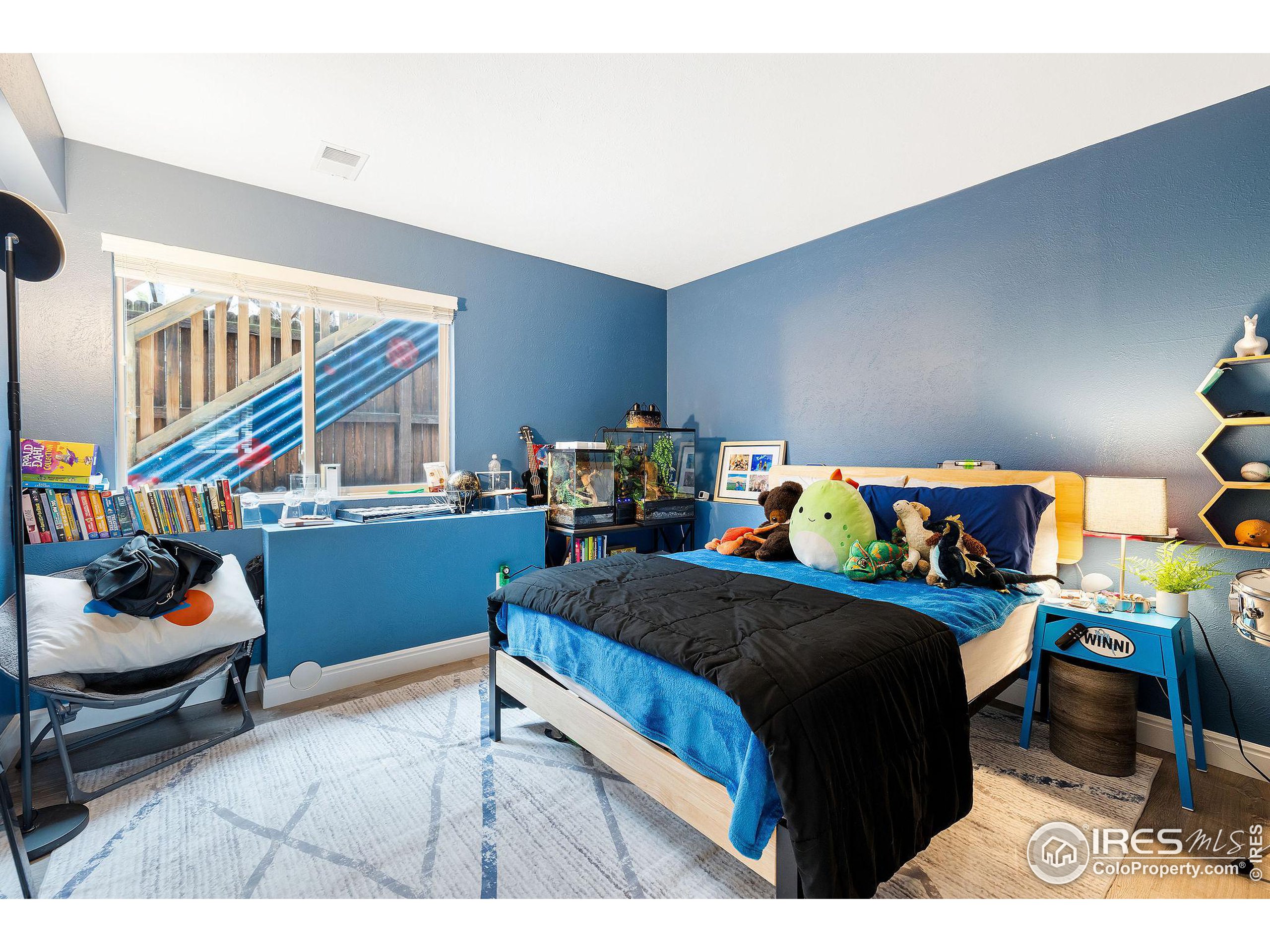 1095 Tantra Park Cir