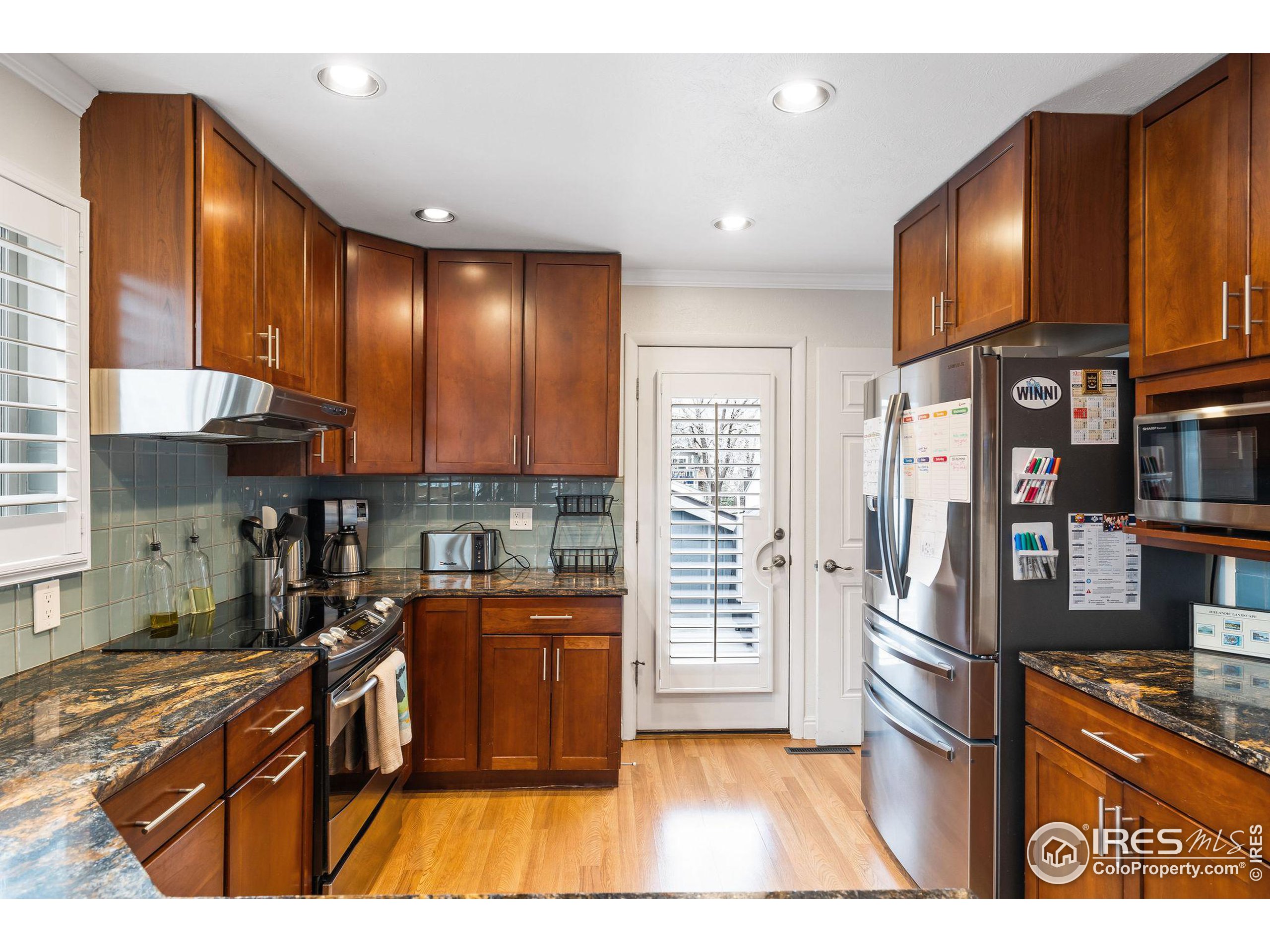 1095 Tantra Park Cir