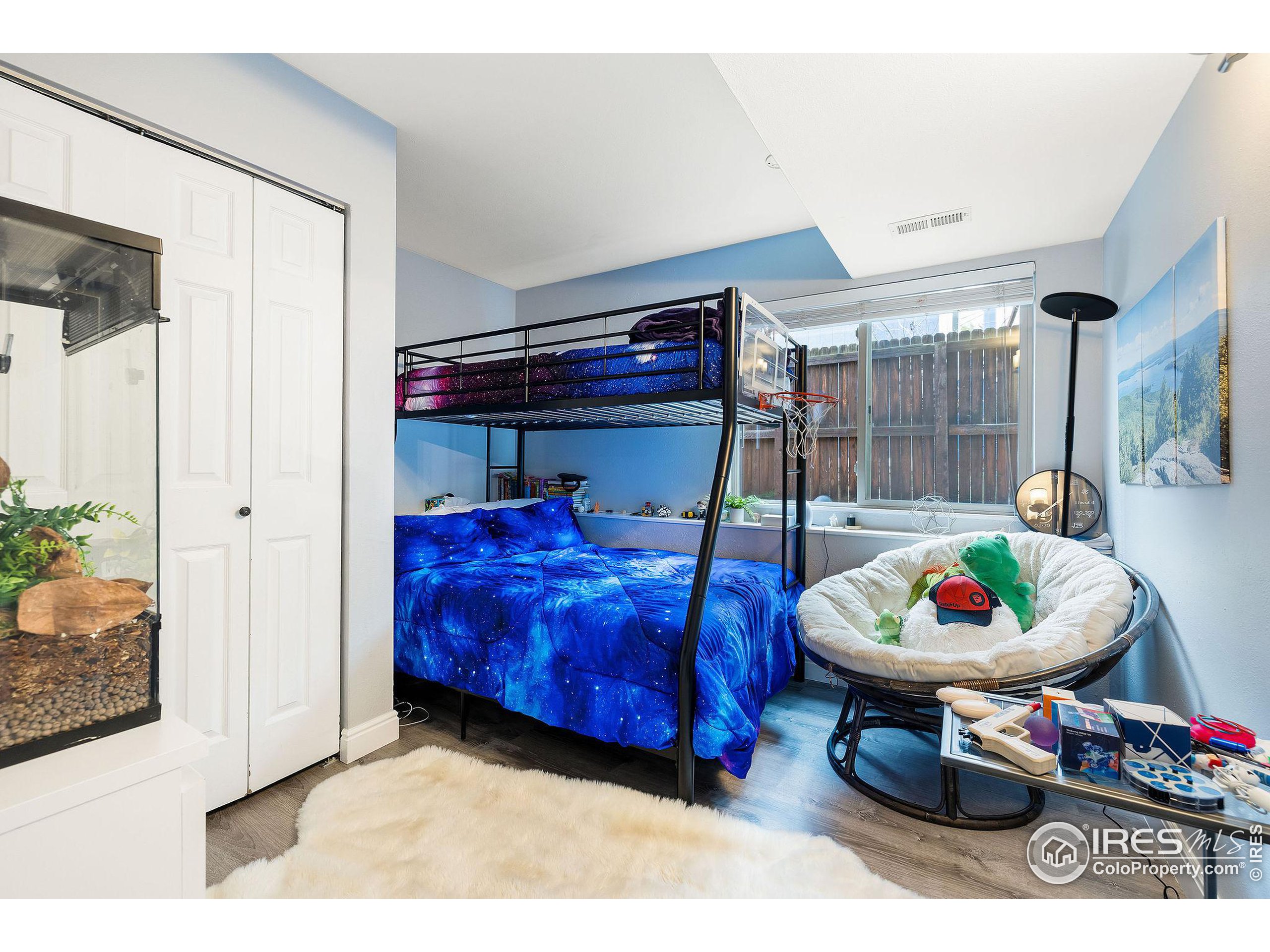 1095 Tantra Park Cir