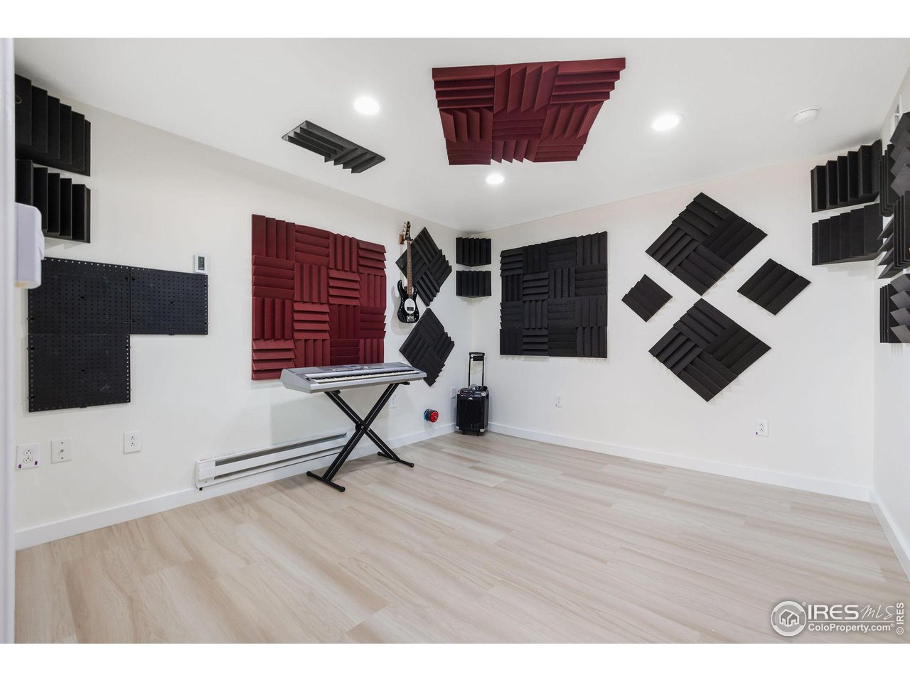 1095 Tantra Park Cir