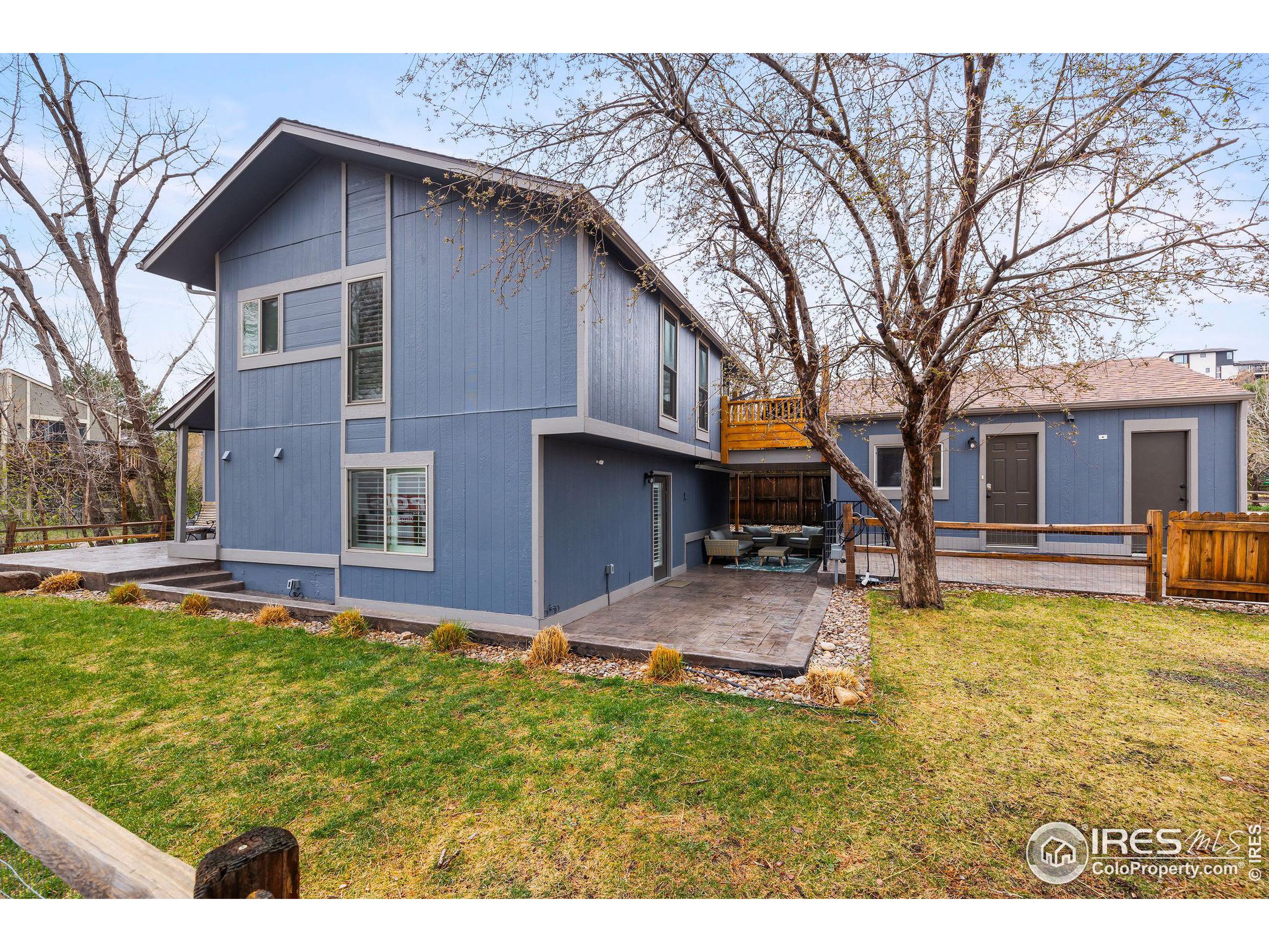 1095 Tantra Park Cir