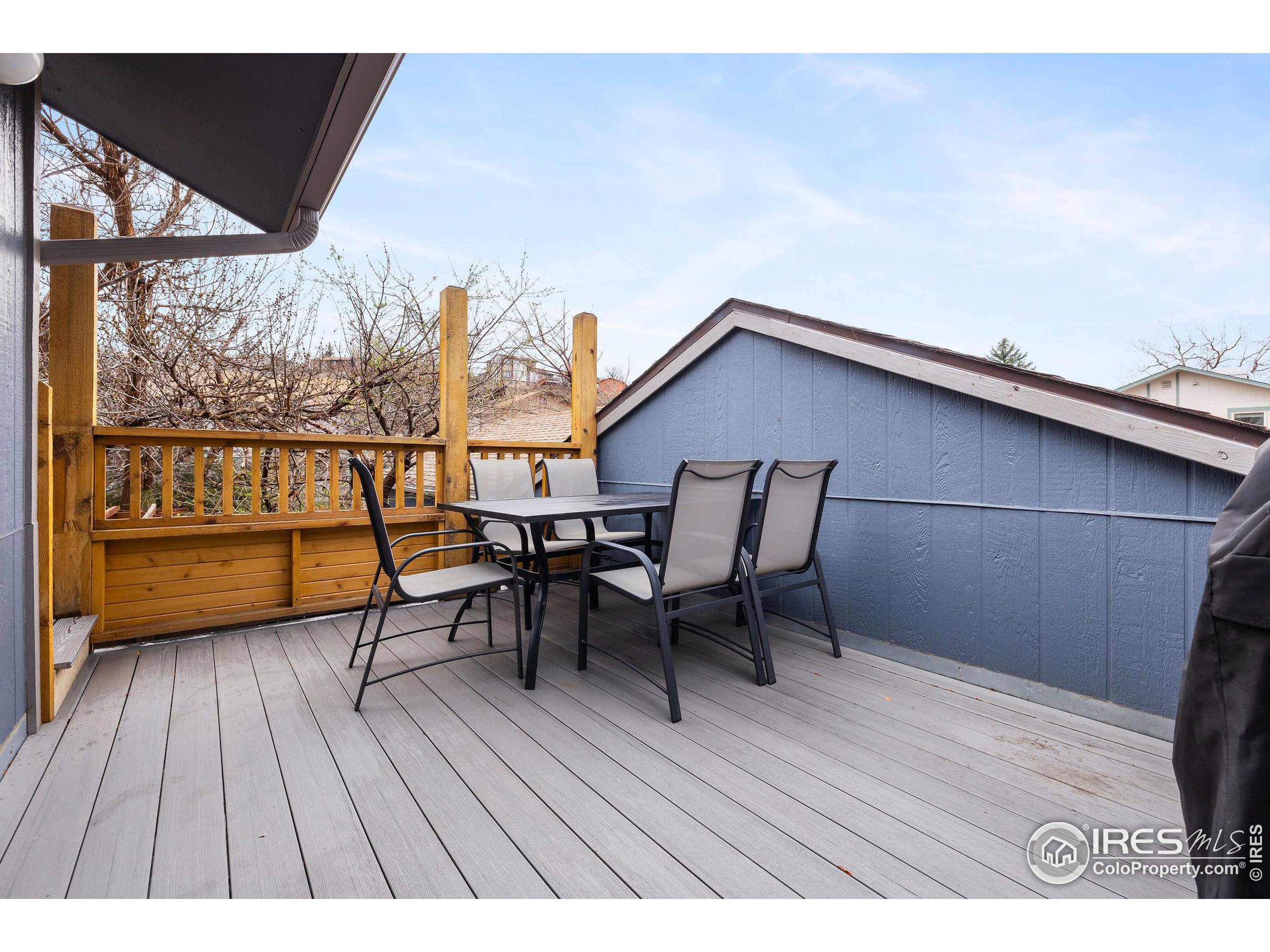 1095 Tantra Park Cir