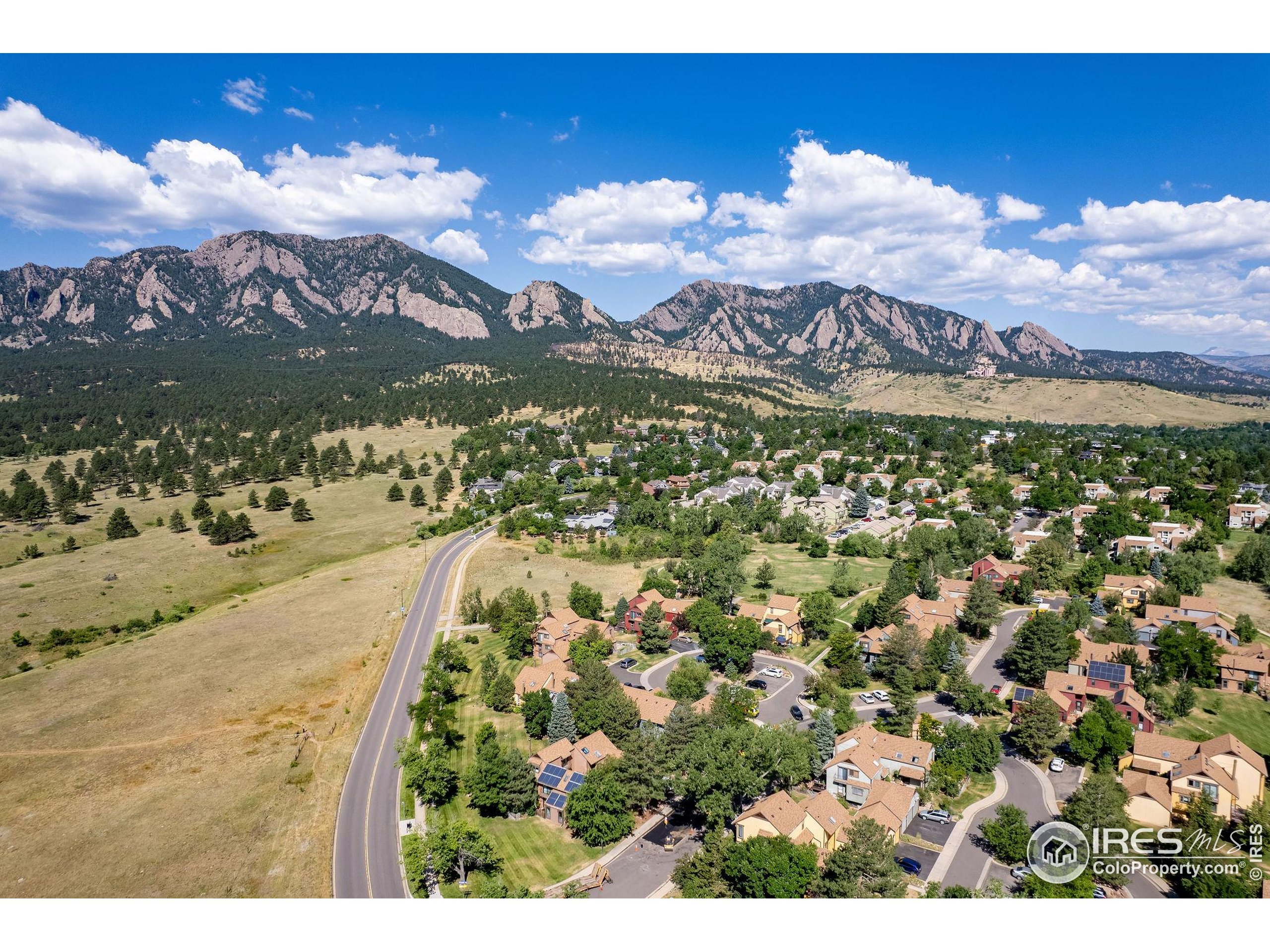 3135 Redstone Ln #E5