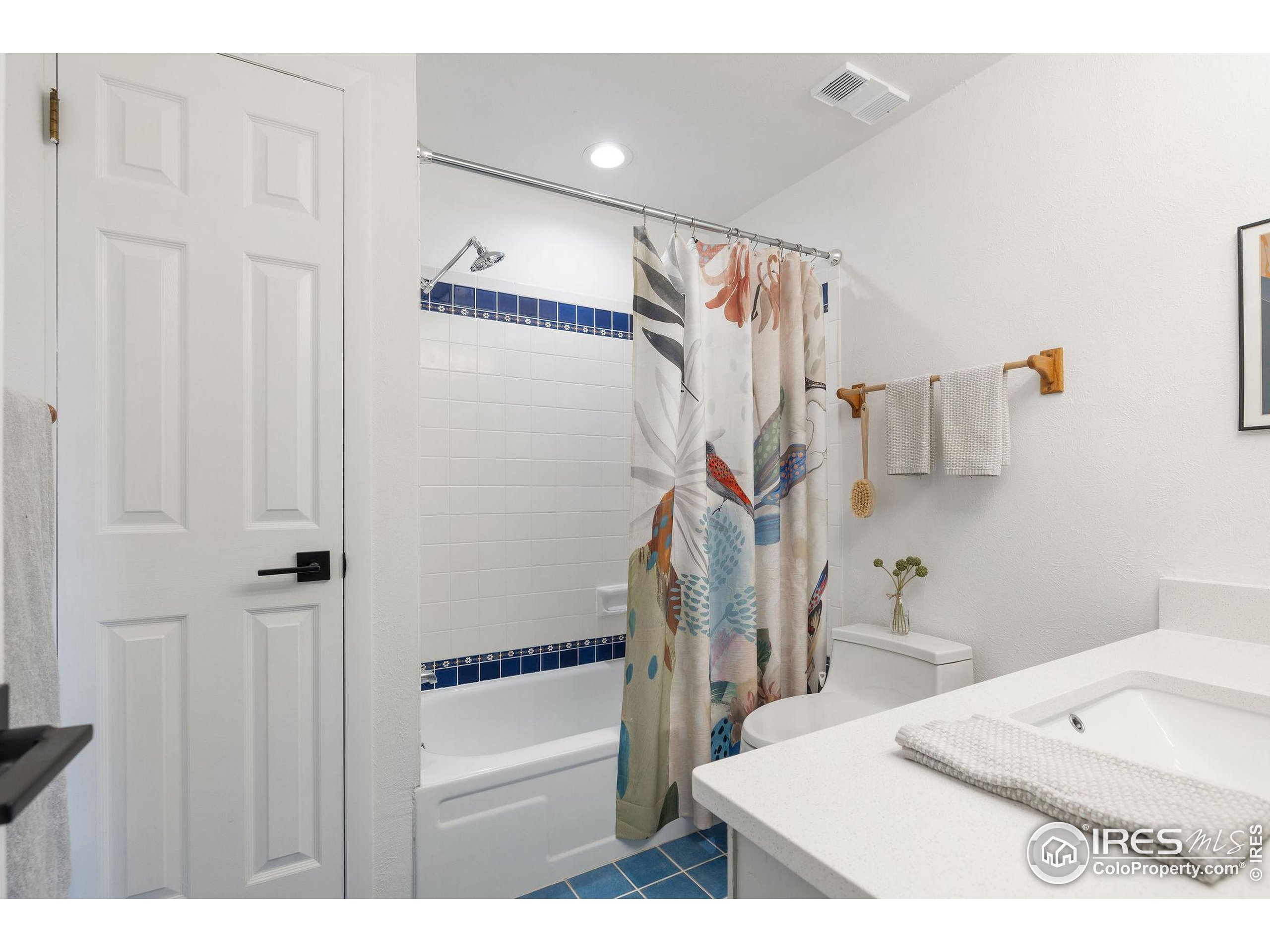 3135 Redstone Ln #E5