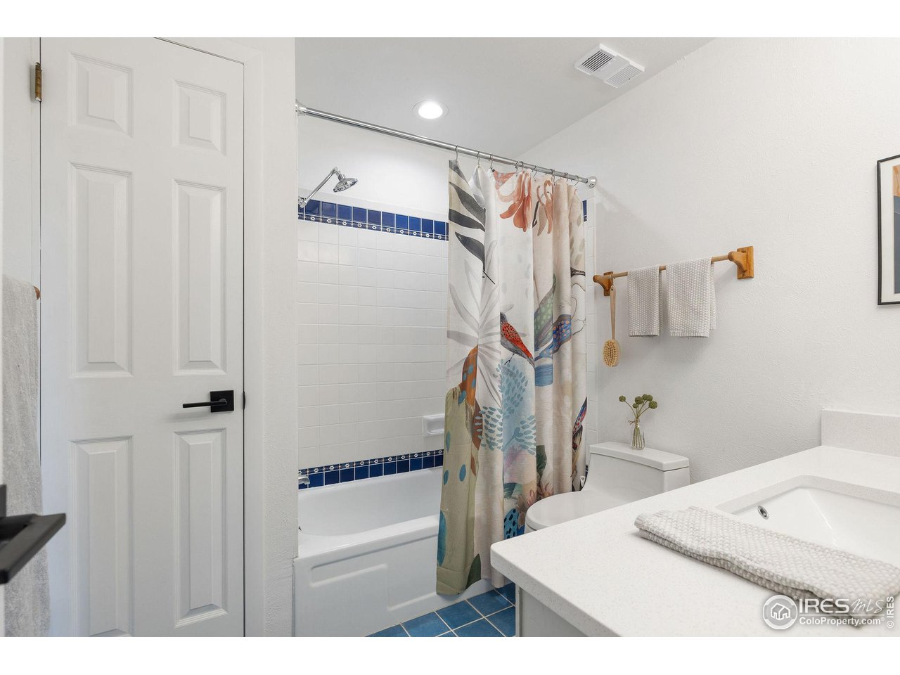 3135 Redstone Ln #E5