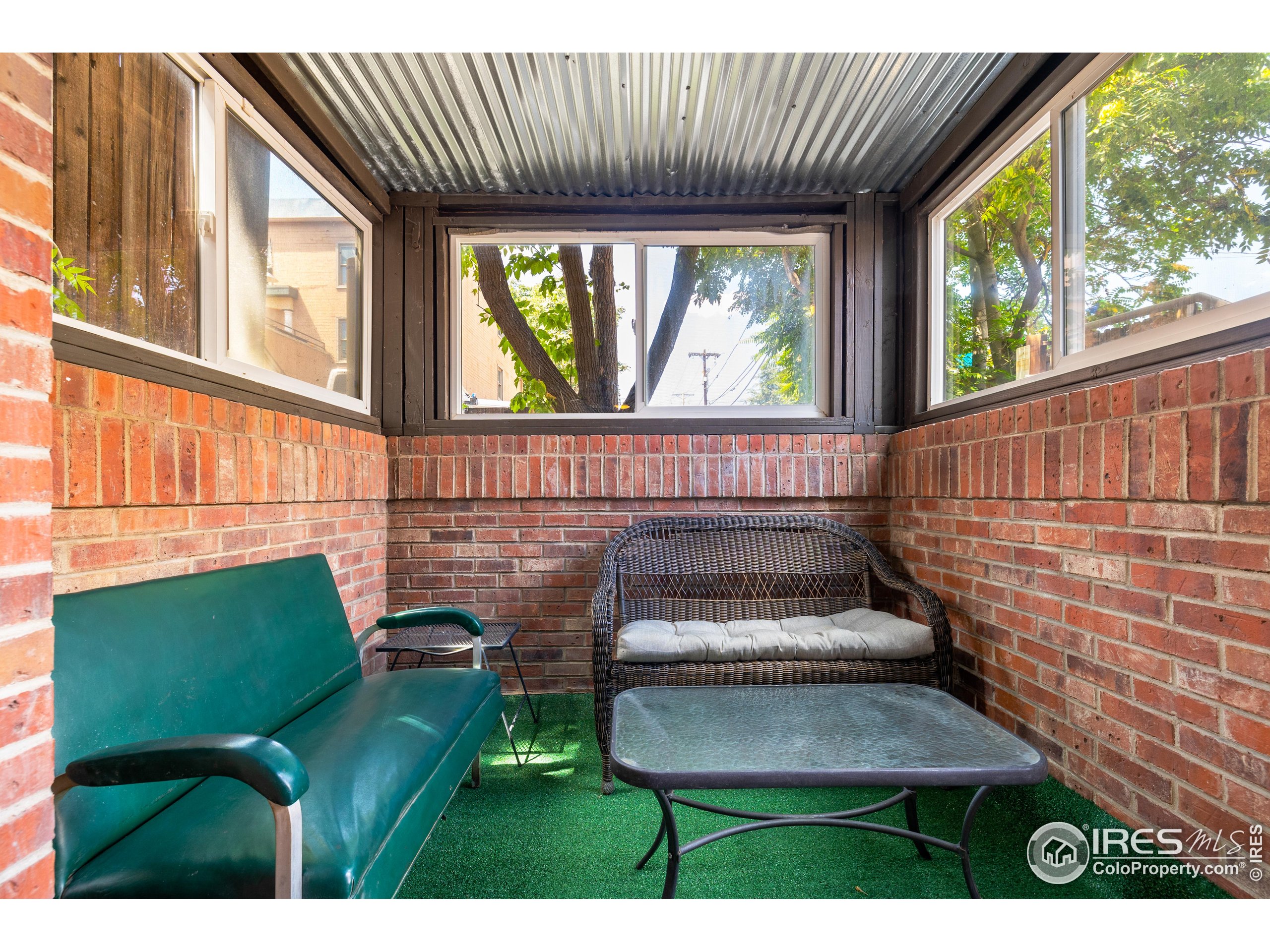 1405 Broadway #101