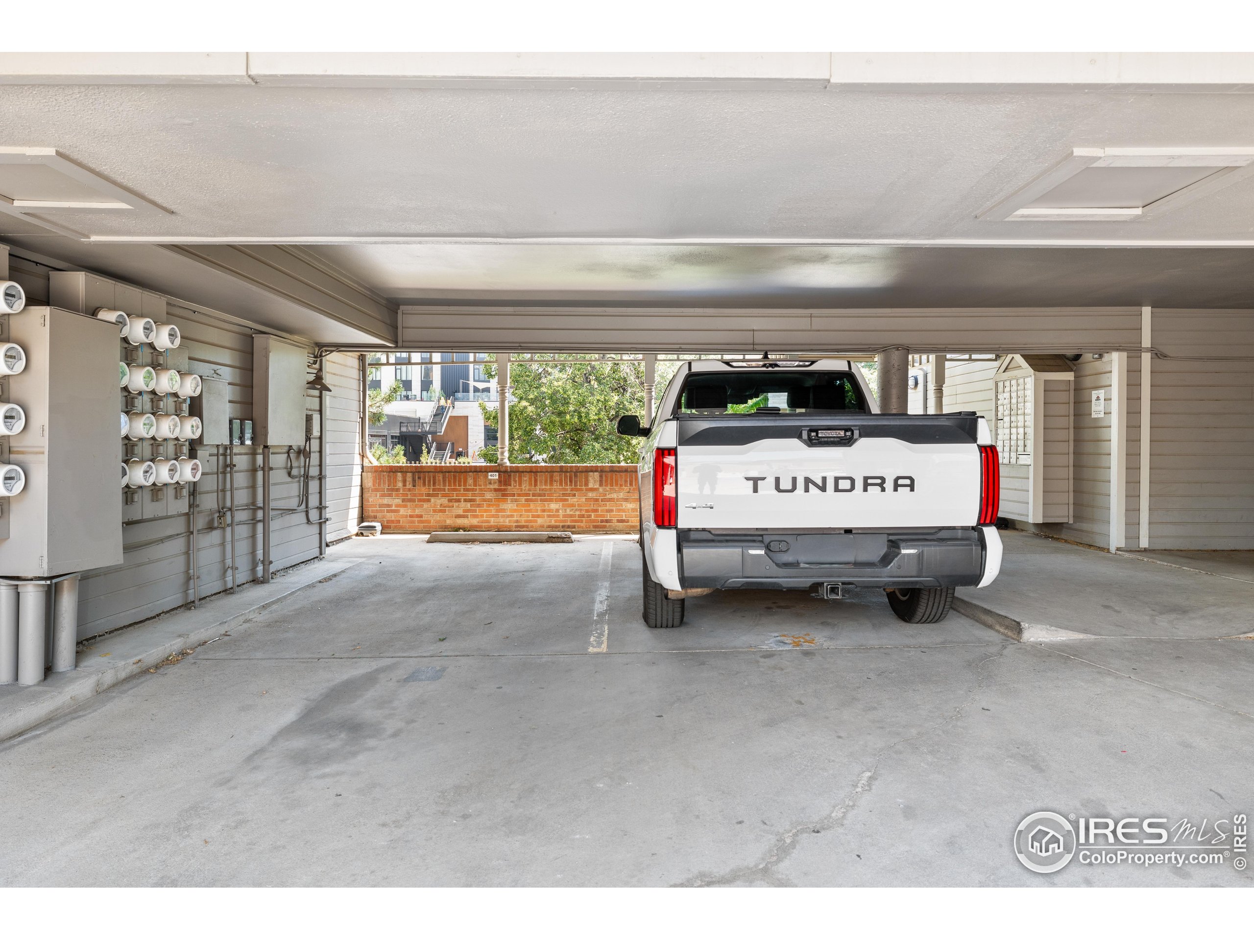 1405 Broadway #101