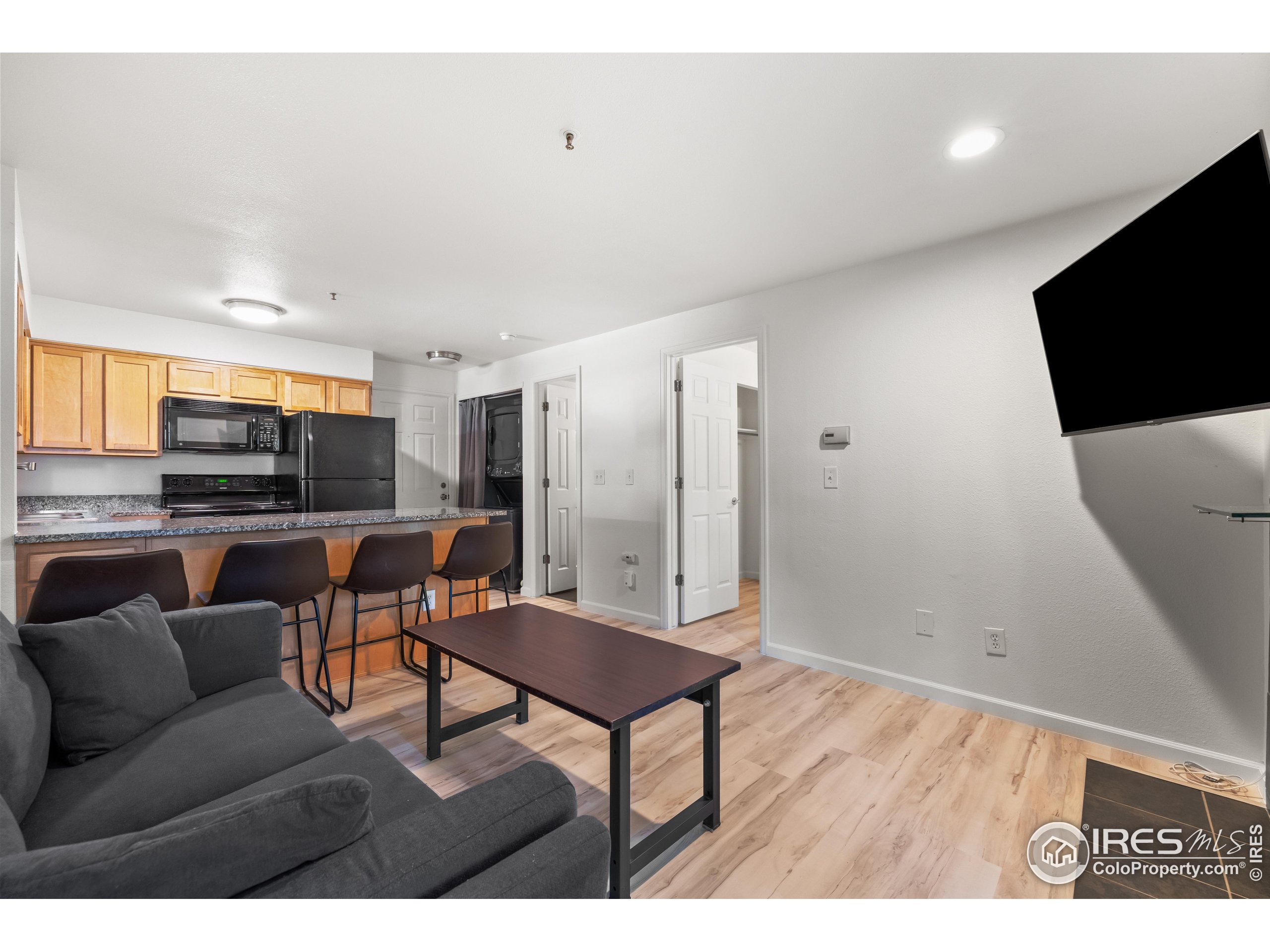 1405 Broadway #101