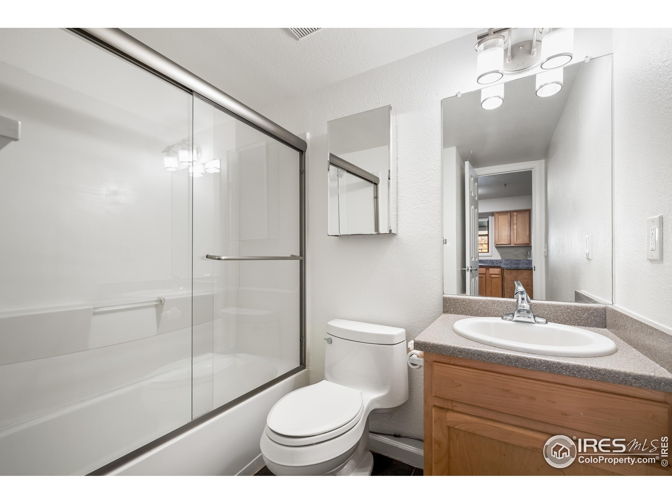1405 Broadway #101