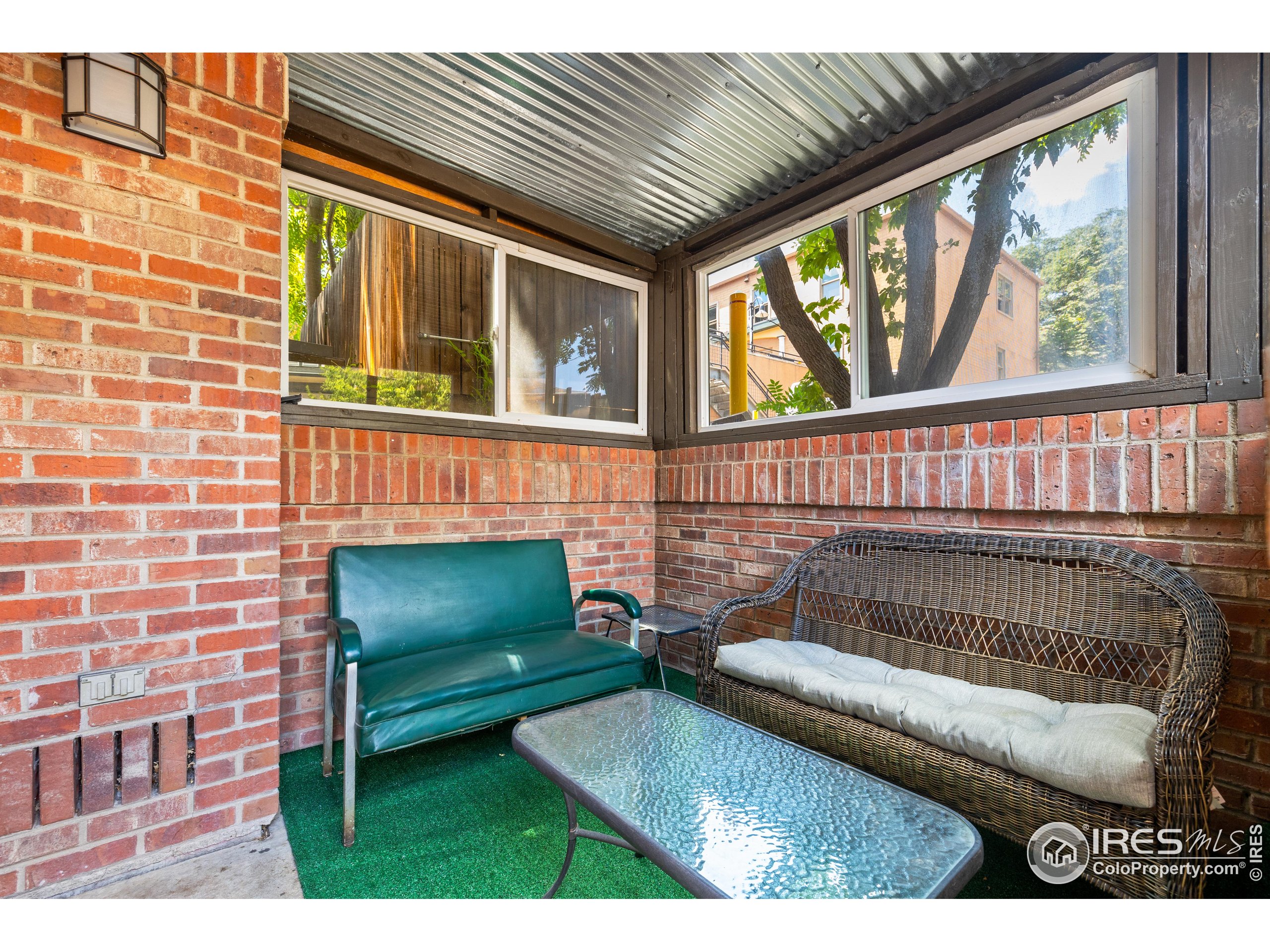 1405 Broadway #101
