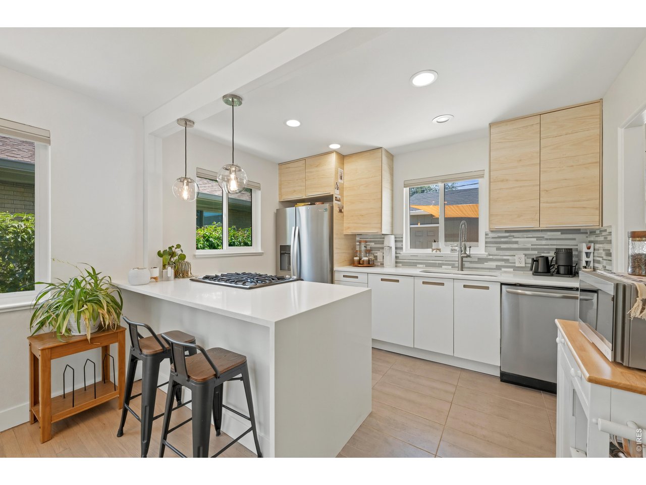 5151 E Thrill Pl