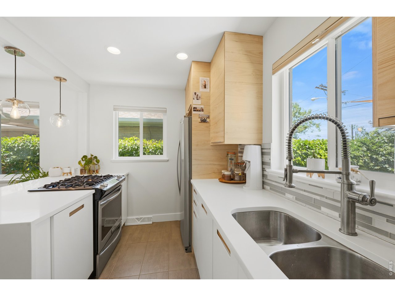5151 E Thrill Pl