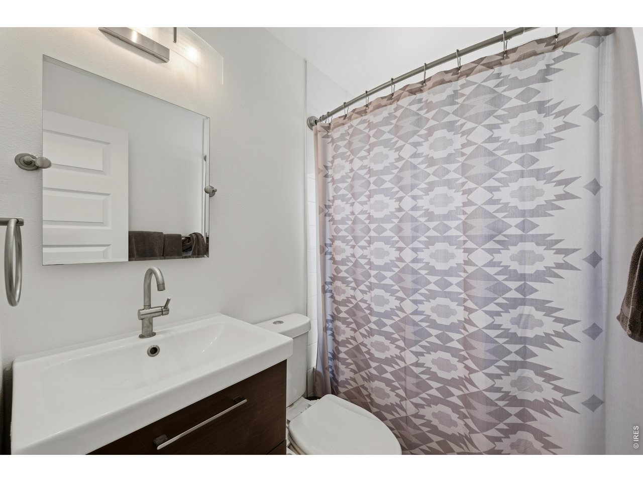 5151 E Thrill Pl