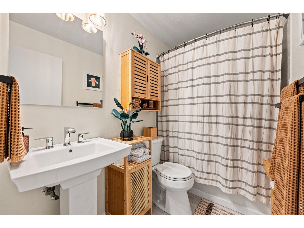 1111 Maxwell Ave 228