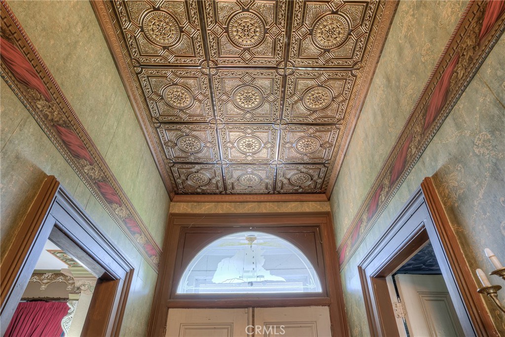 2175 Robinson Street