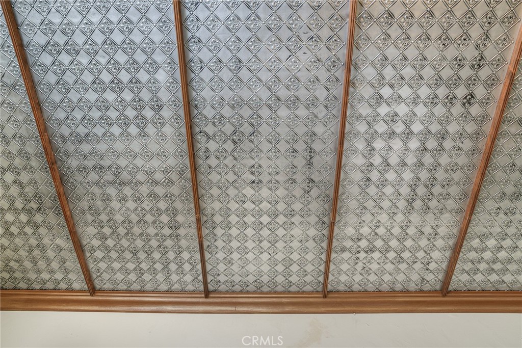 2175 Robinson Street