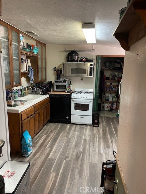 2175 Robinson Street