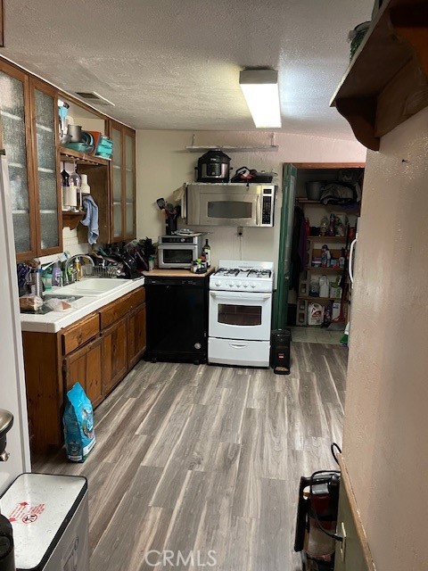 2175 Robinson Street