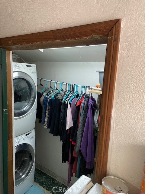 2175 Robinson Street