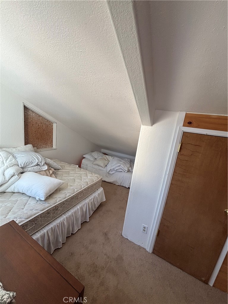 1805 N Aristocracy