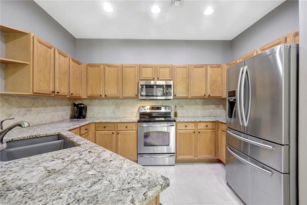 8245 Danbury BLVD # 203 Unit: 3-203