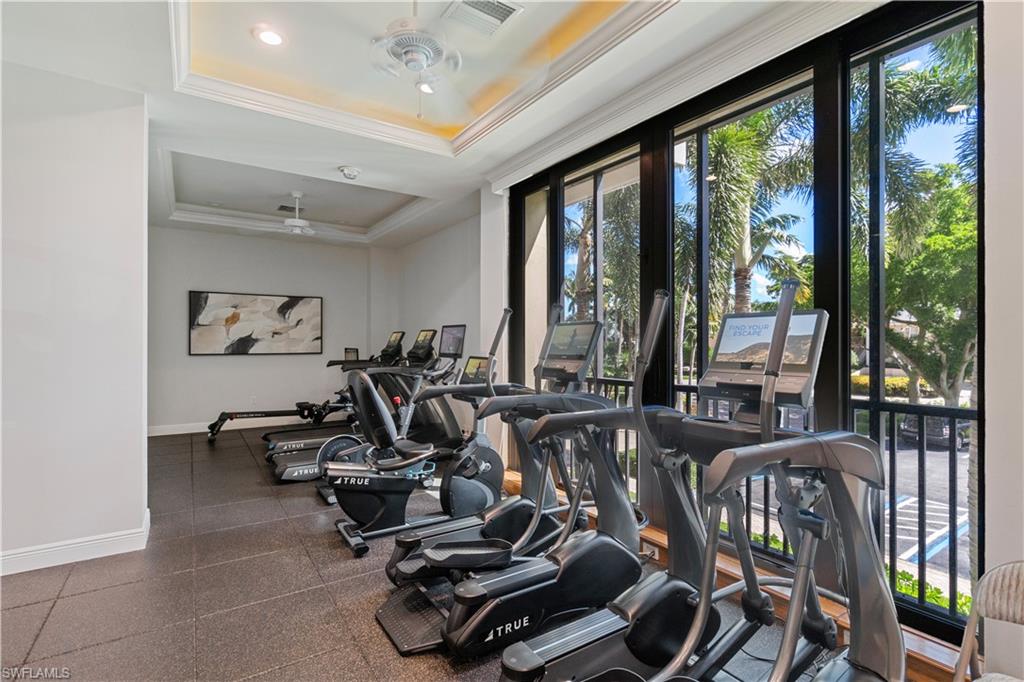 5601 Turtle Bay DR # 402