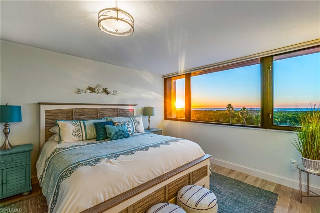 5601 Turtle Bay DR # 402