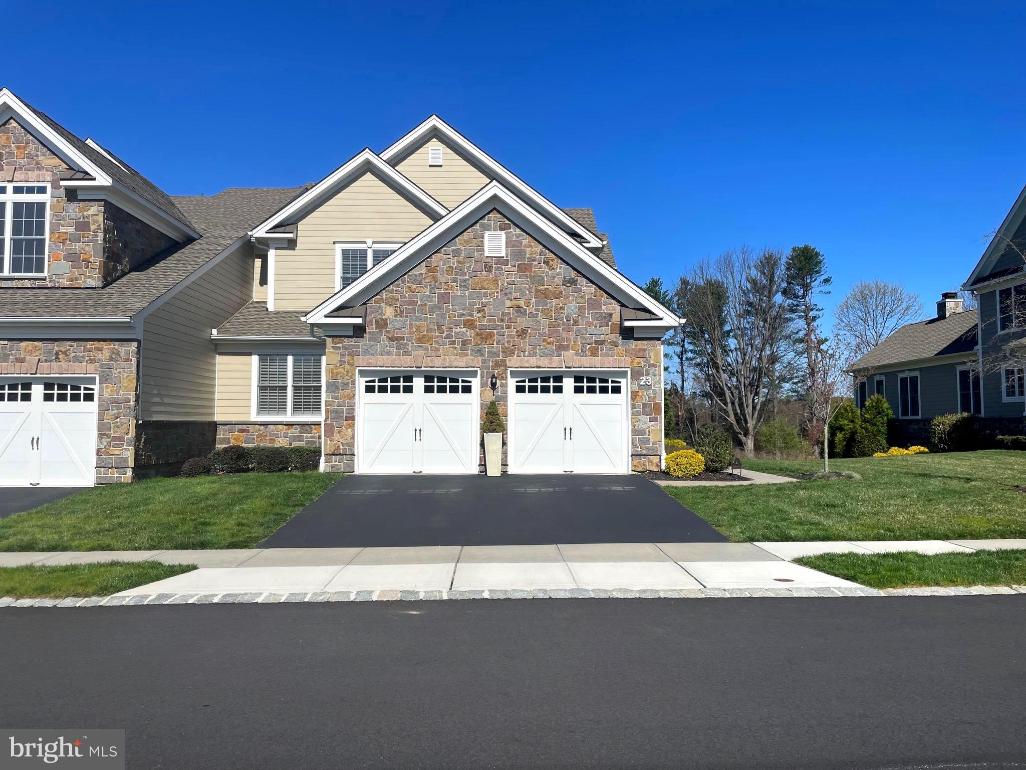 23 Stratford Ln #483