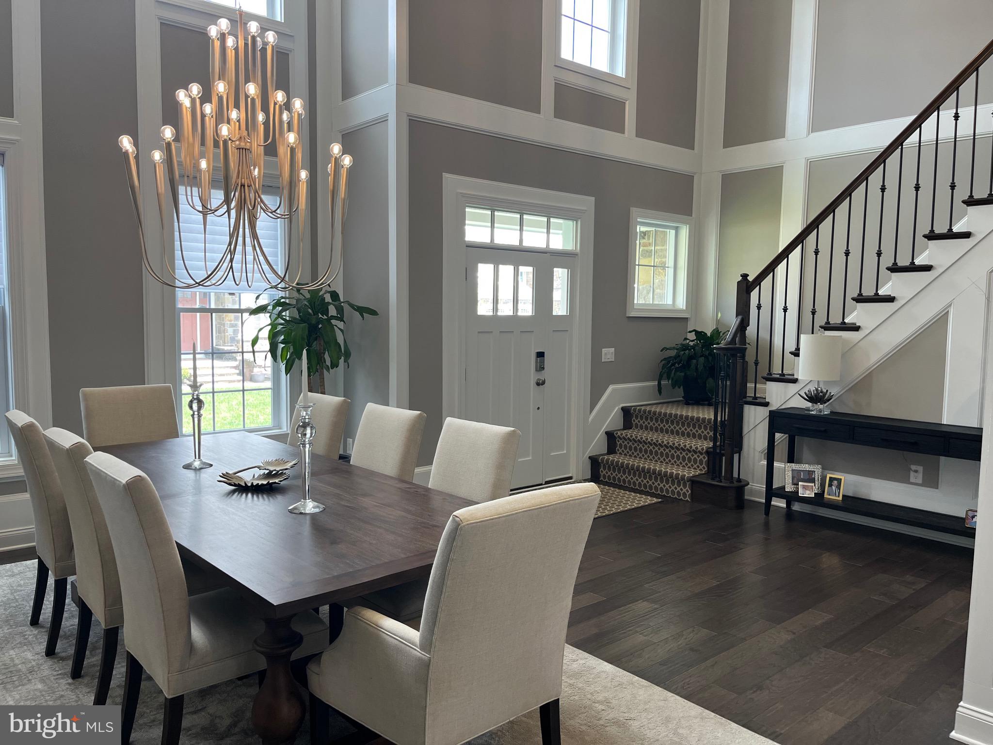 23 STRATFORD LANE 483