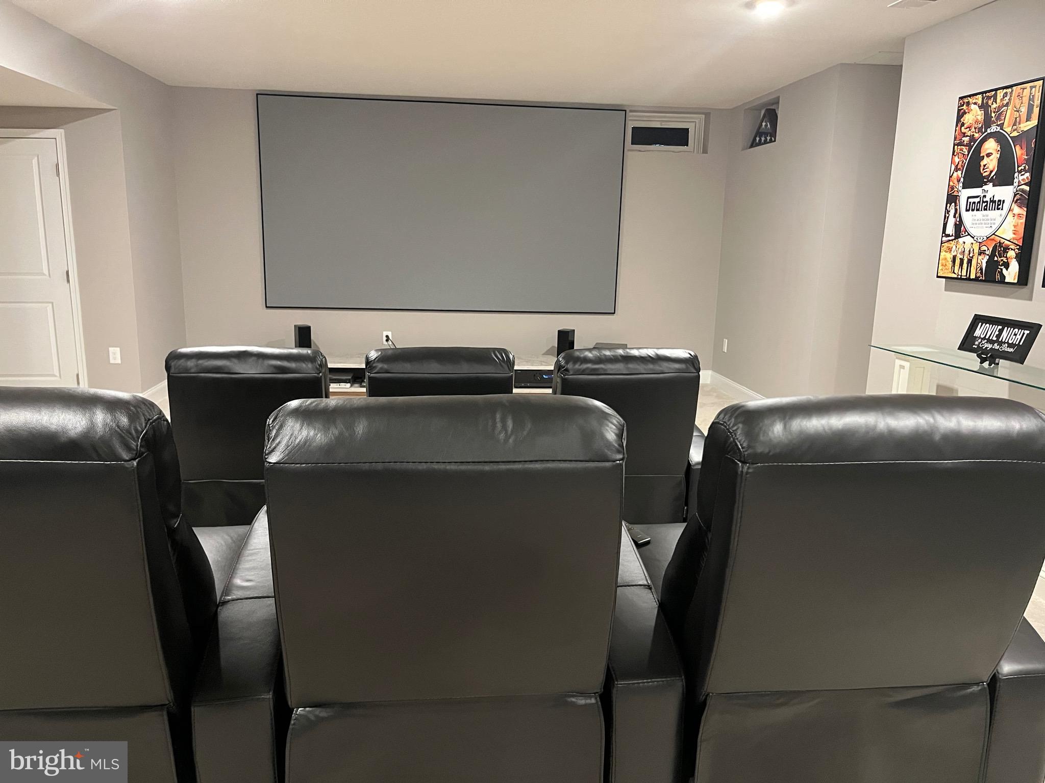 23 STRATFORD LANE 483