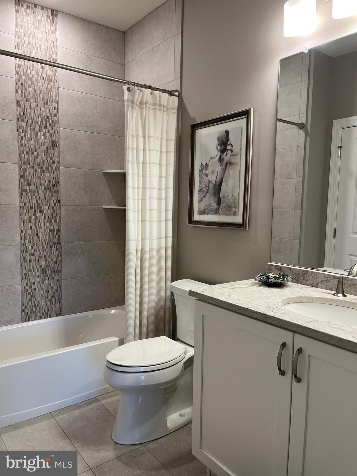 23 STRATFORD LANE 483