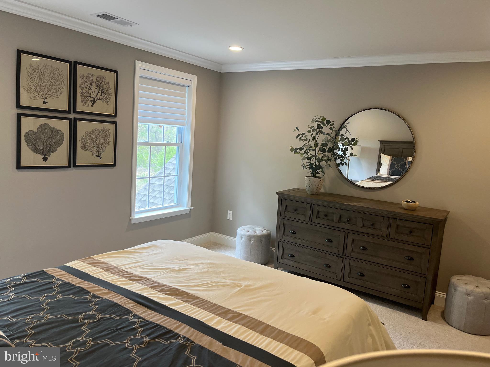 23 STRATFORD LANE 483