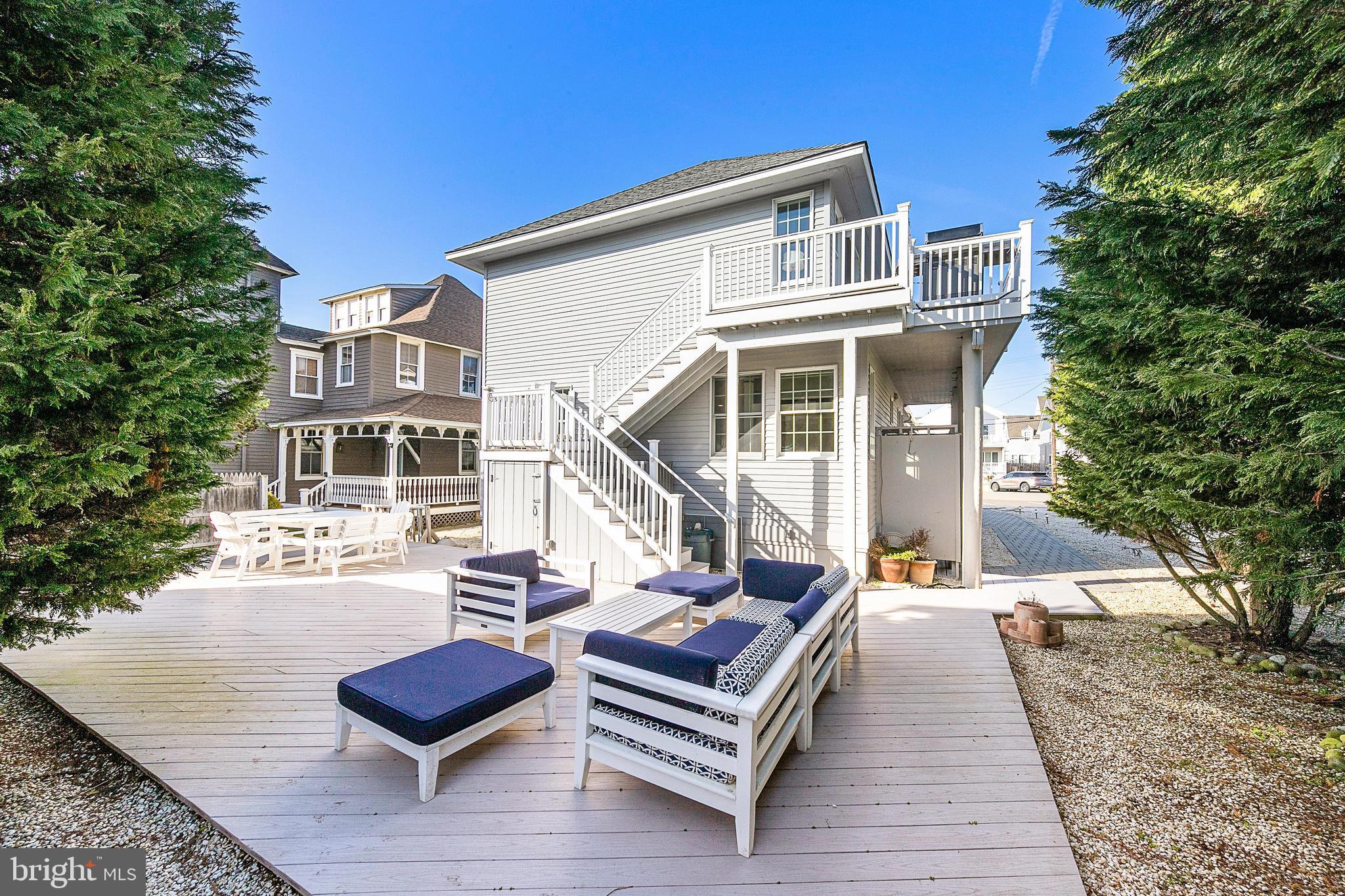 110 Coral St