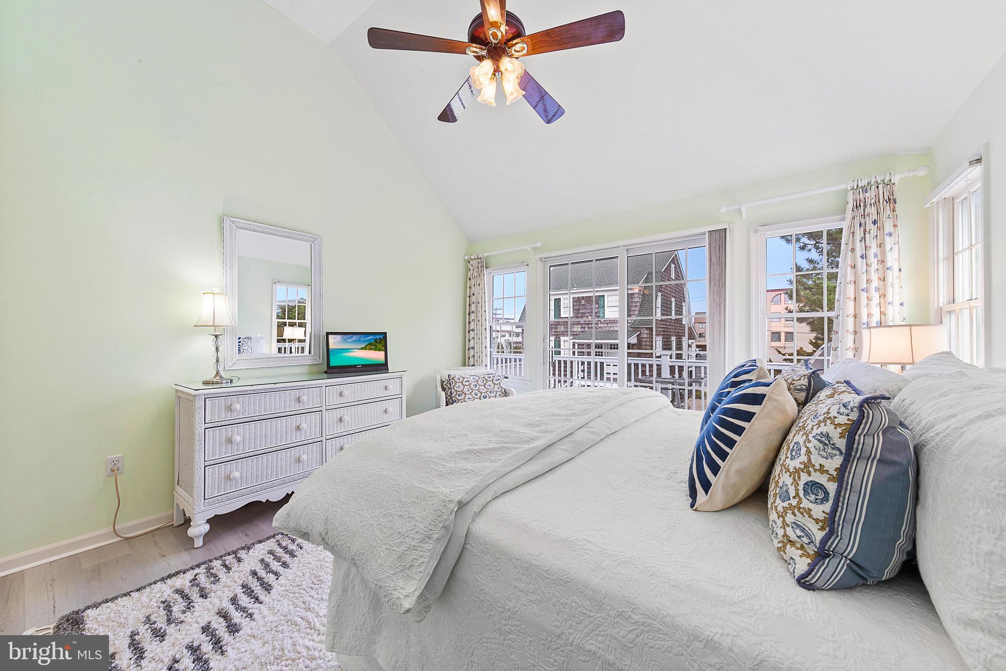 110 Coral St