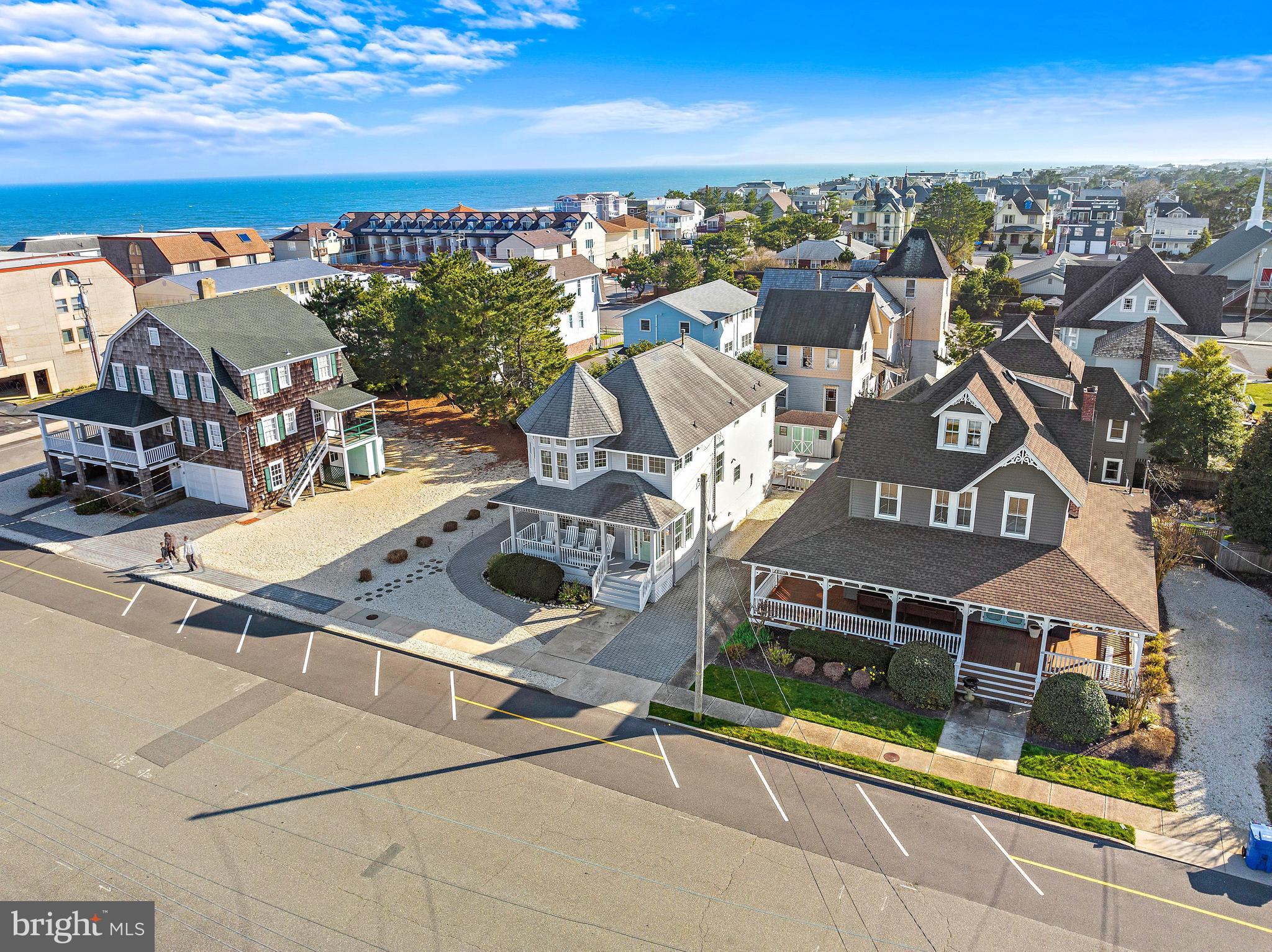 110 Coral St