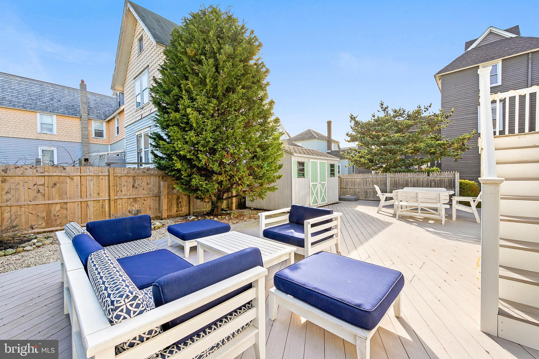 110 Coral St