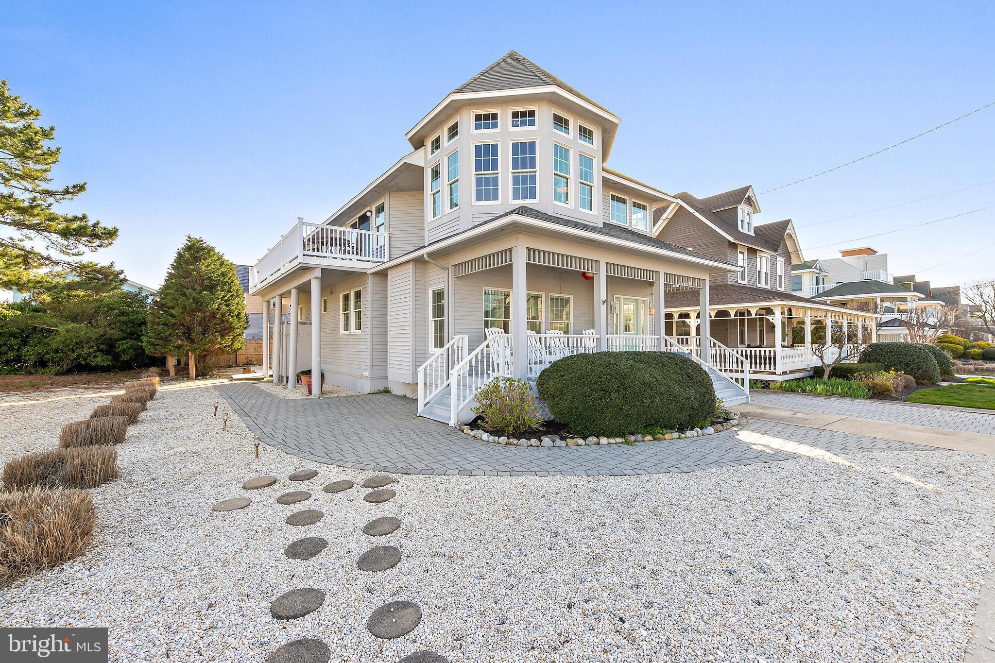 110 Coral St