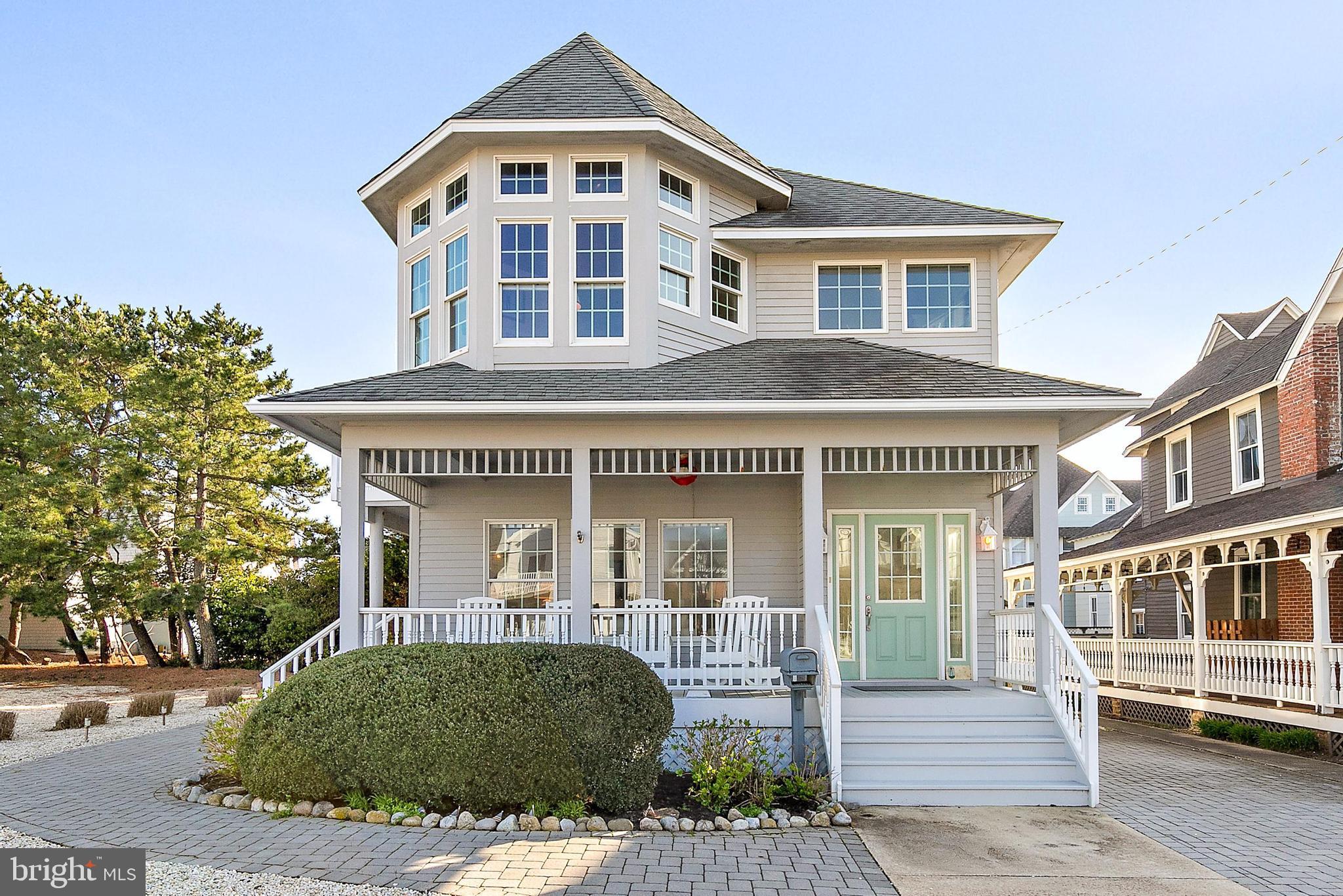 110 Coral St