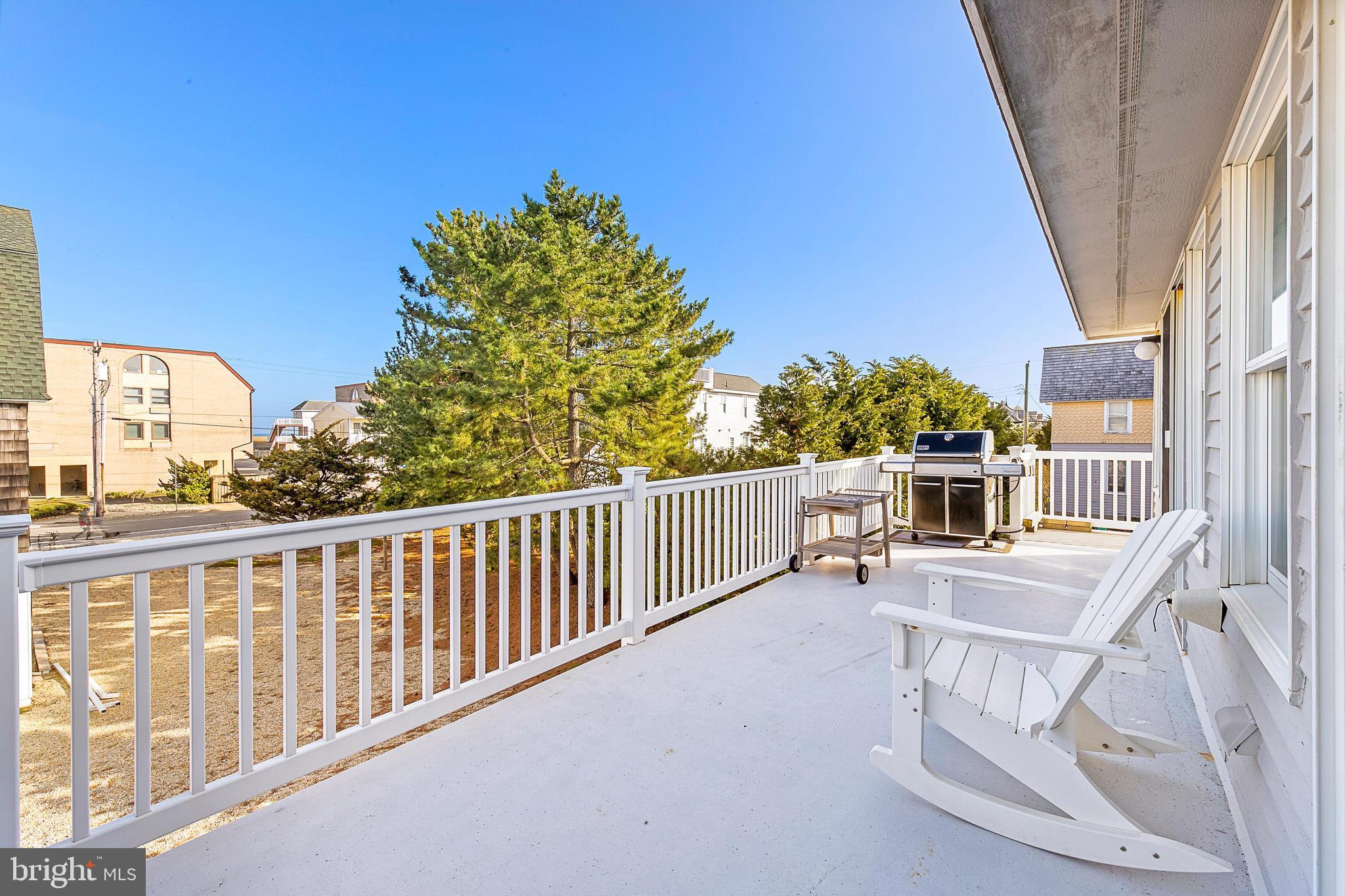 110 Coral St